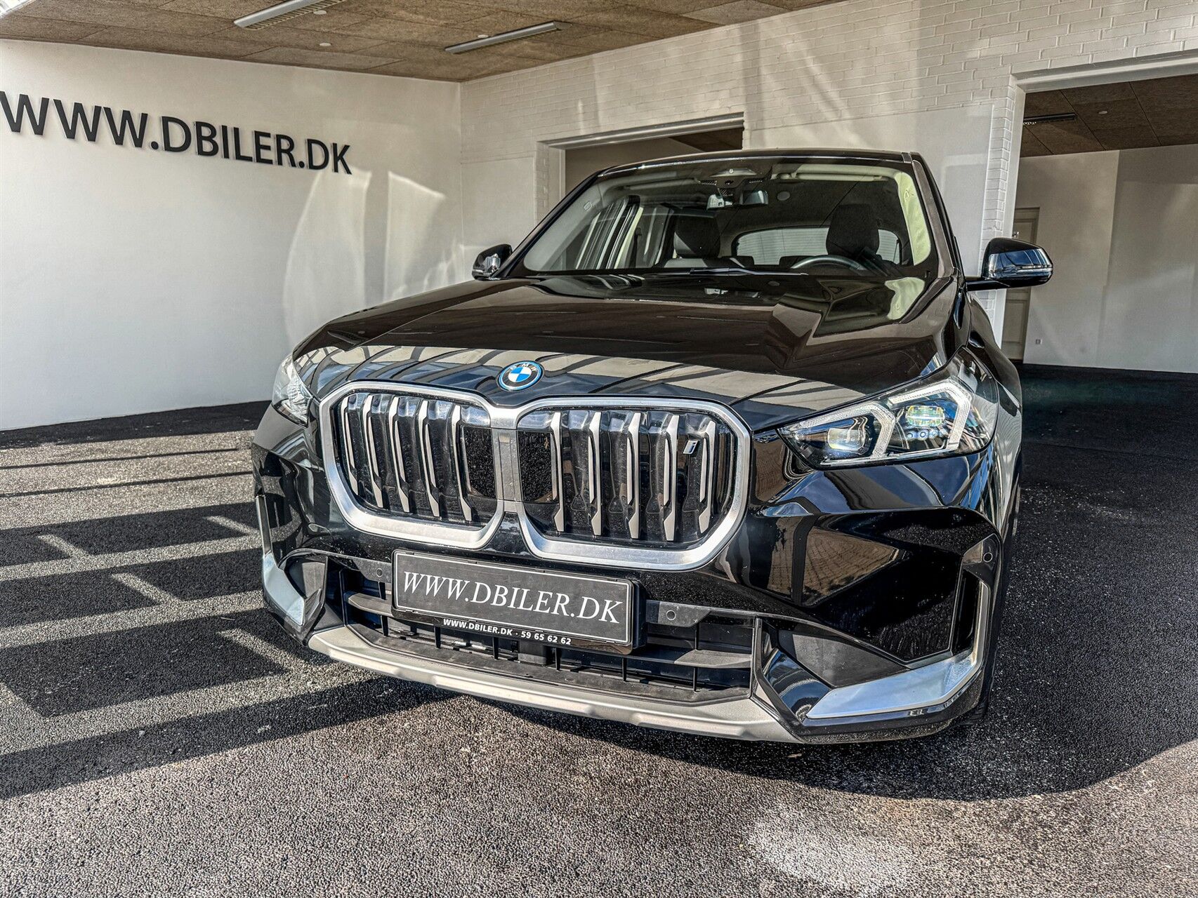 Billede af BMW iX1 xDrive30 EL xLine 4x4 313HK 5d Aut.