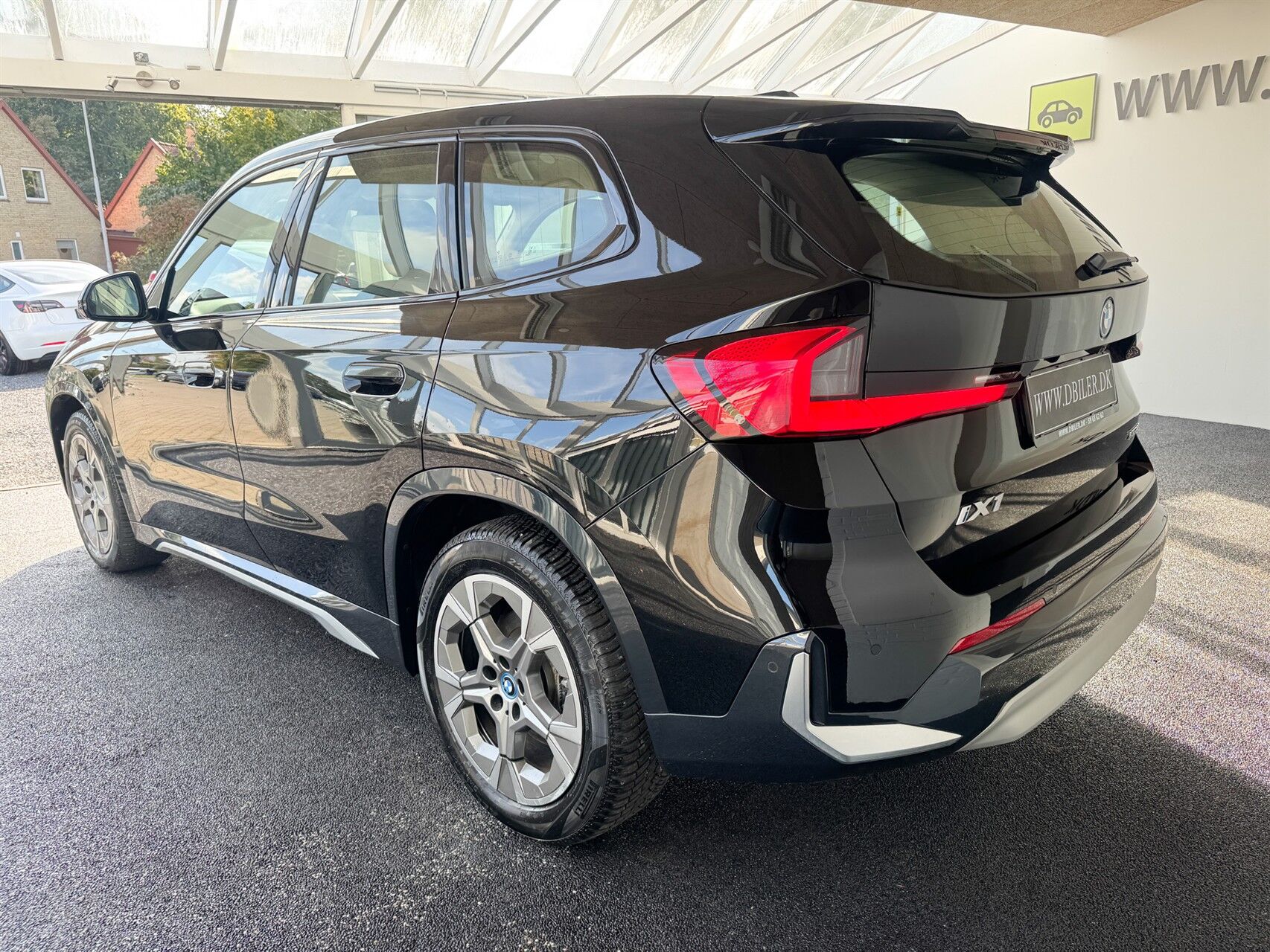 Billede af BMW iX1 xDrive30 EL xLine 4x4 313HK 5d Aut.