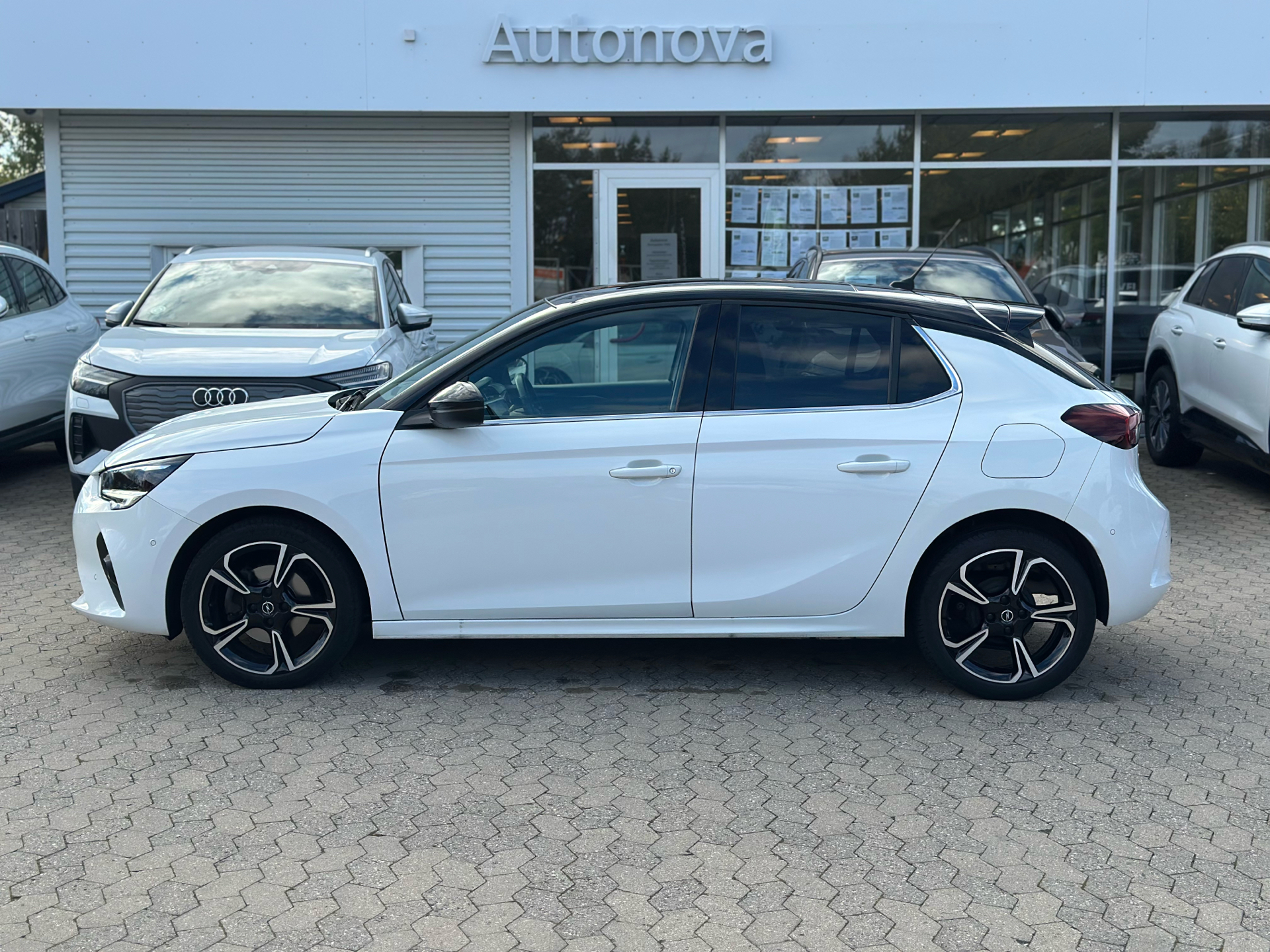 Billede af Opel Corsa 1,2 PureTech Elegance Sky 100HK 5d 6g