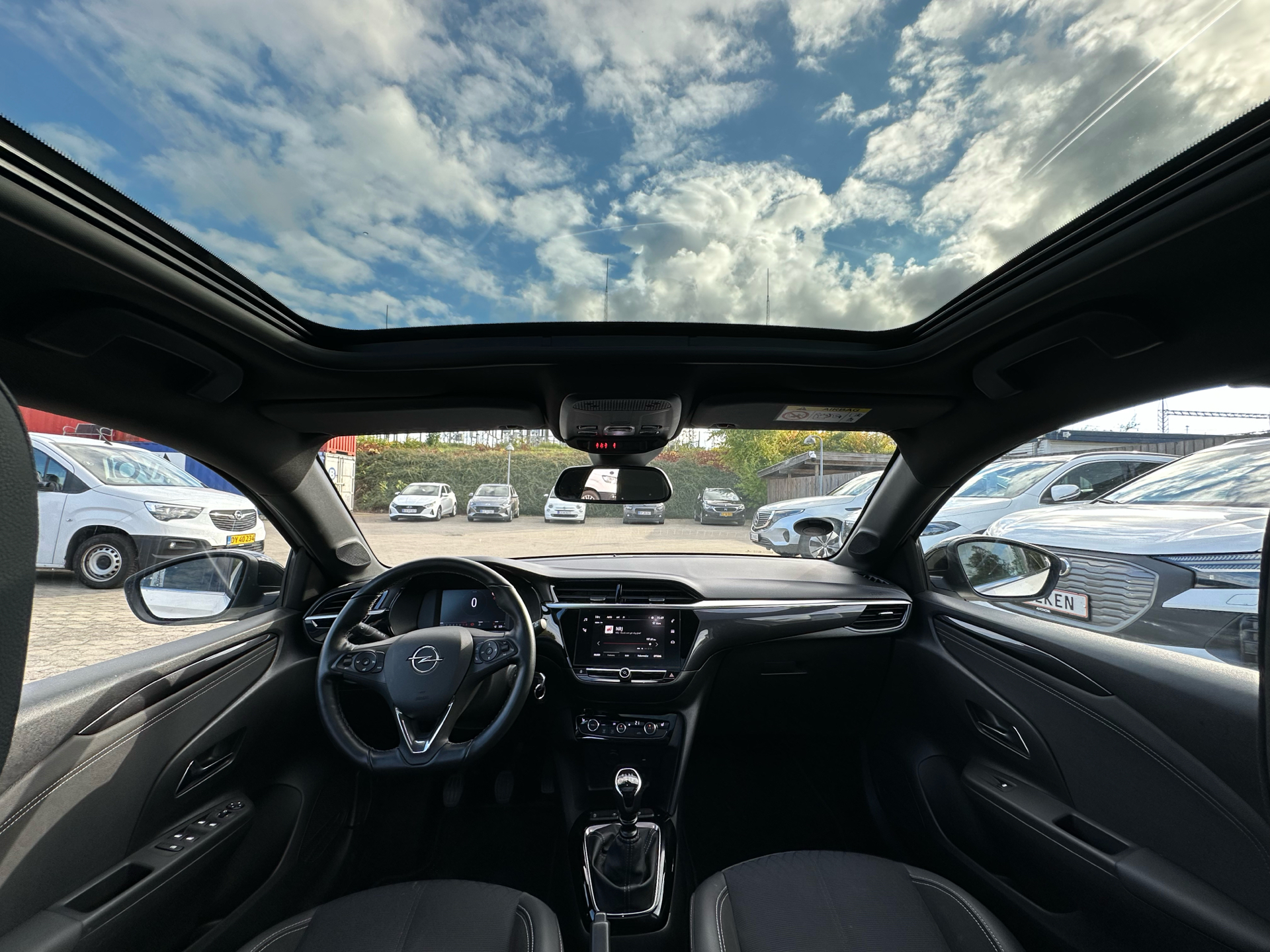 Billede af Opel Corsa 1,2 PureTech Elegance Sky 100HK 5d 6g