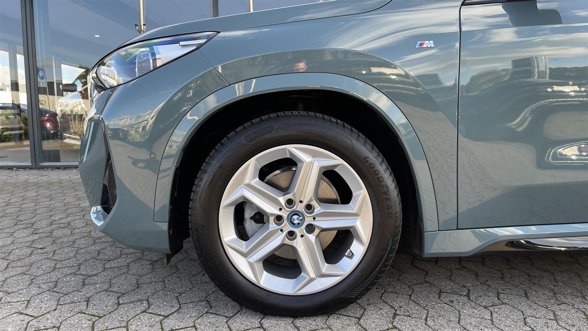 Billede af BMW iX1 eDrive20 M-Sport 204HK 5d Aut.