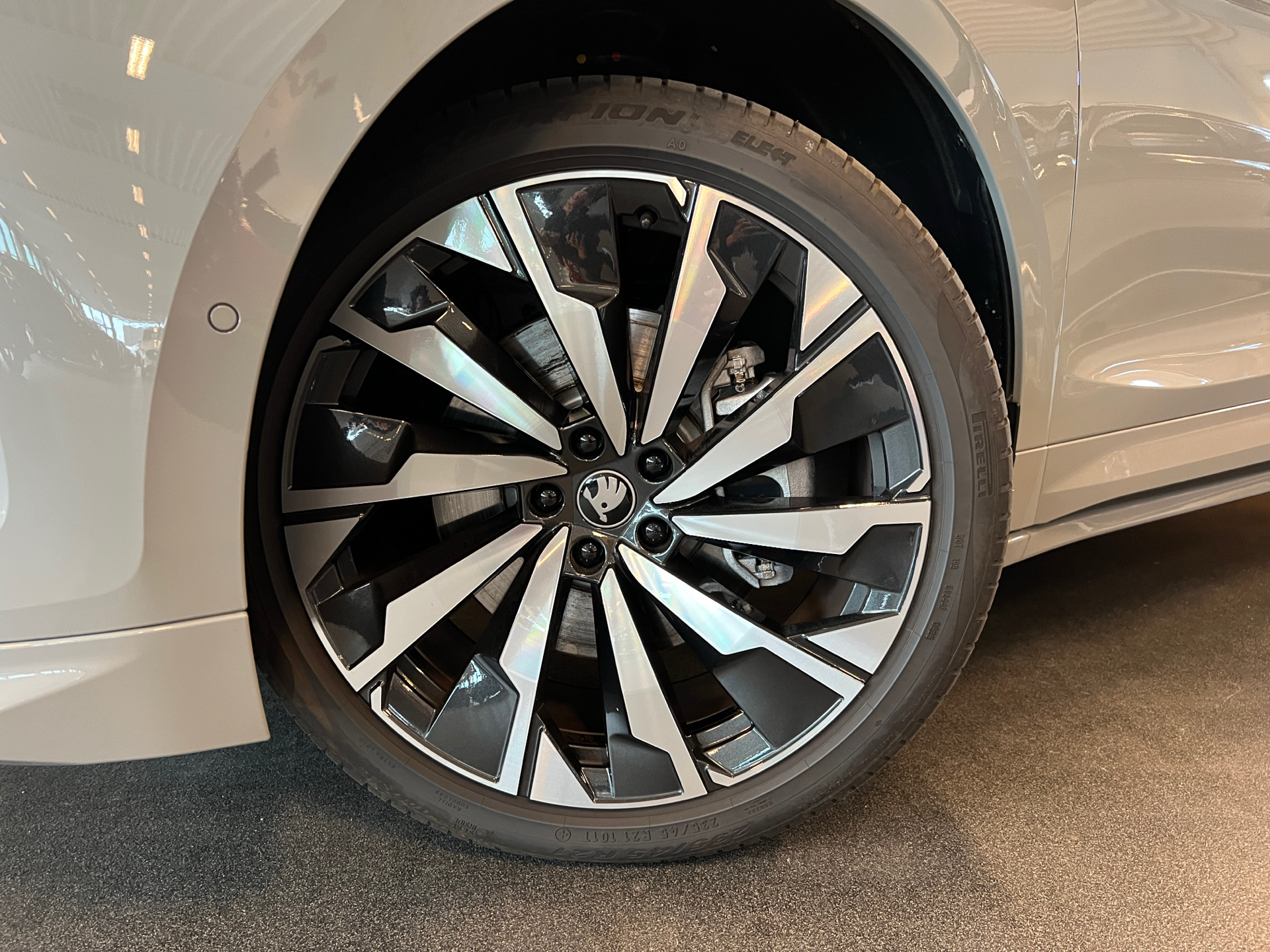 Billede af Skoda Enyaq iV 85 Coupe EL Sportline MAXX  286HK 5d Aut. 