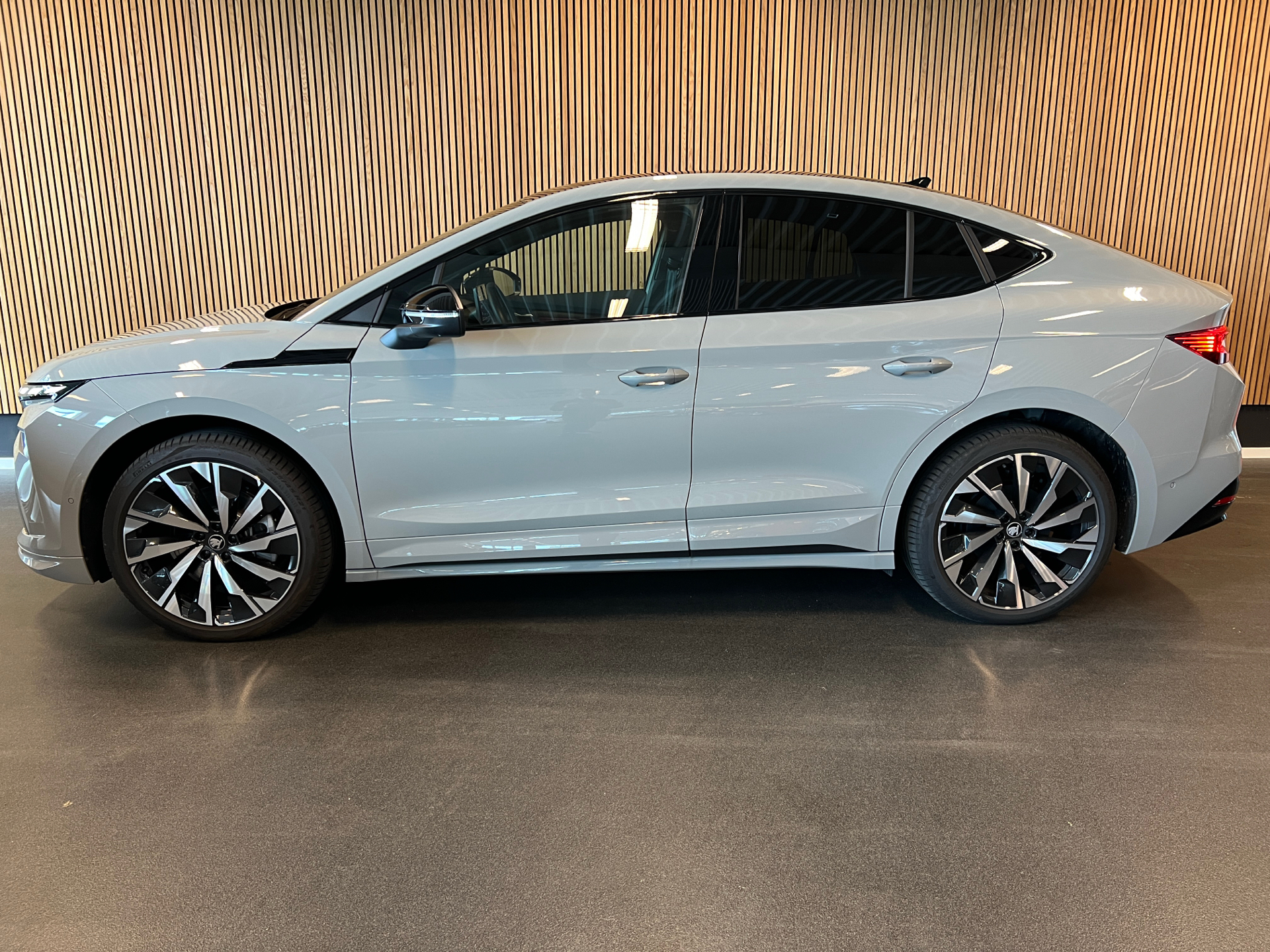 Billede af Skoda Enyaq iV 85 Coupe EL Sportline MAXX  286HK 5d Aut. 