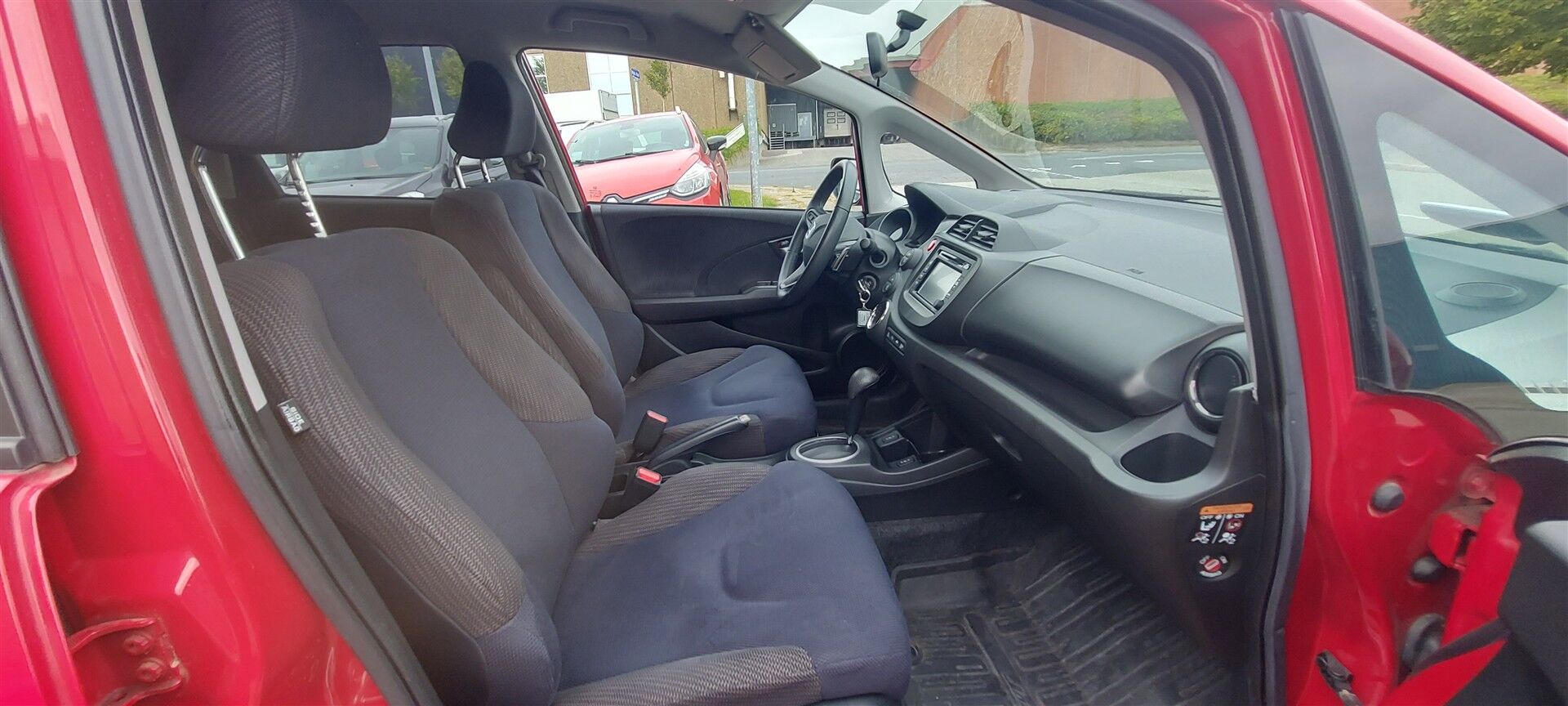 Billede af Honda Jazz 1,4 Comfort Plus CVT 99HK 5d Aut.