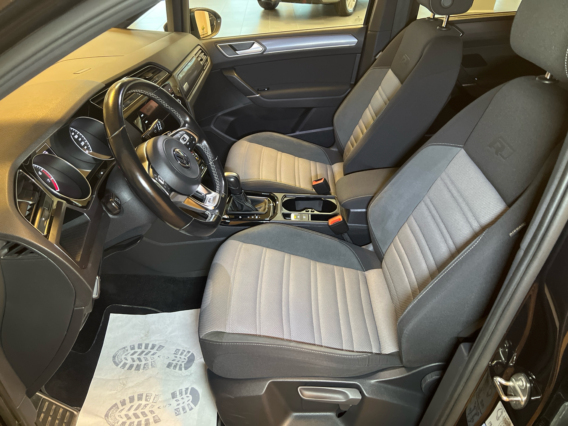 Billede af VW Touran 1,5 TSI EVO ACT R-Line DSG 150HK 7g Aut.