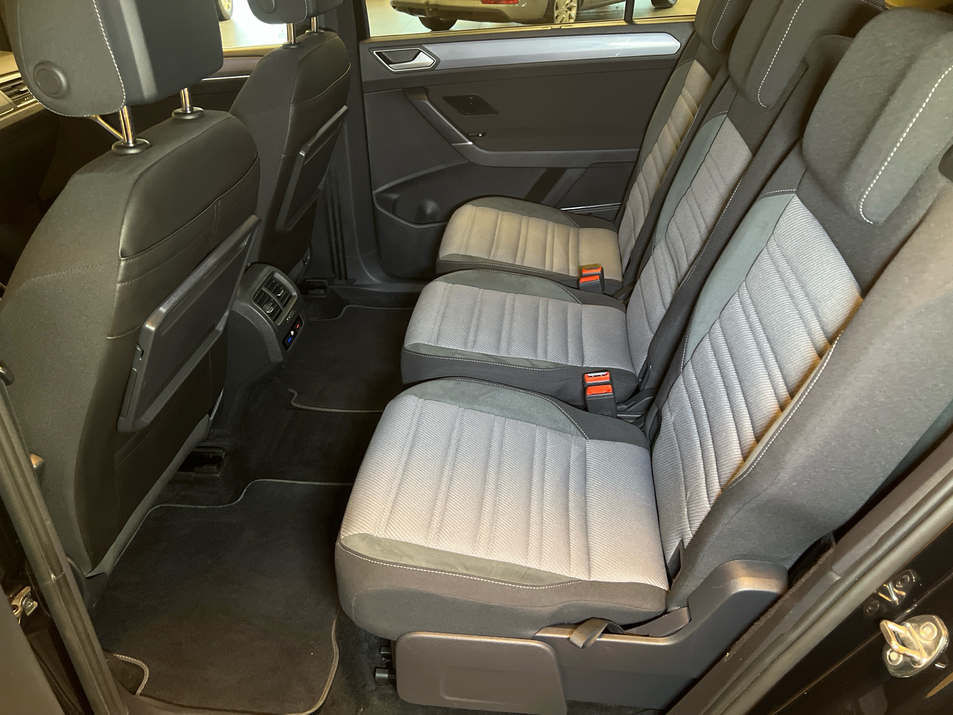 Billede af VW Touran 1,5 TSI EVO ACT R-Line DSG 150HK 7g Aut.