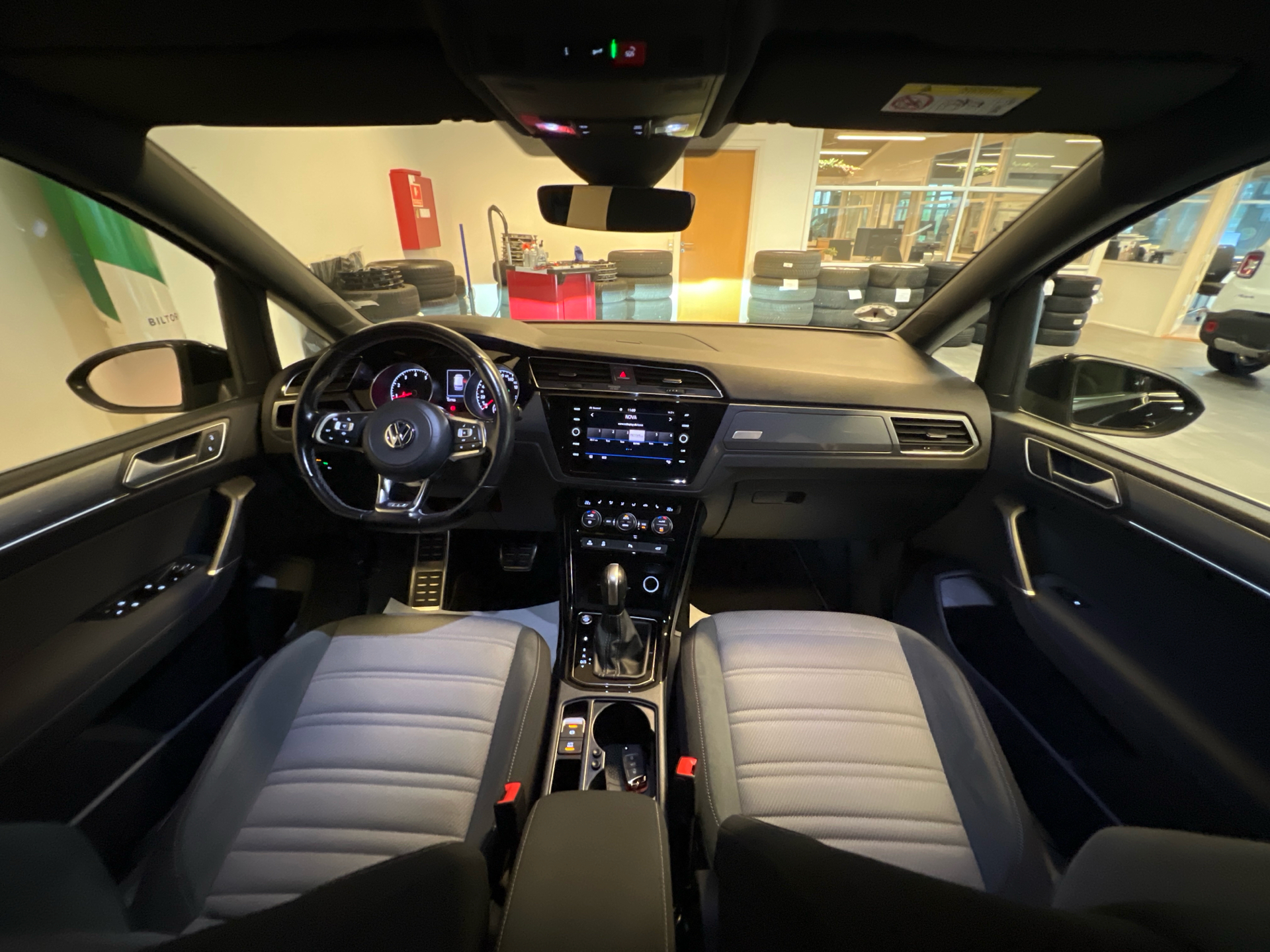 Billede af VW Touran 1,5 TSI EVO ACT R-Line DSG 150HK 7g Aut.