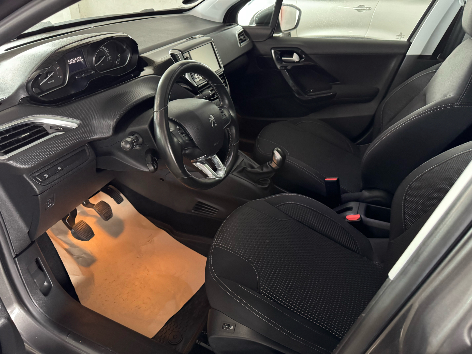 Billede af Peugeot 208 1,5 BlueHDi Infinity 100HK 5d 6g