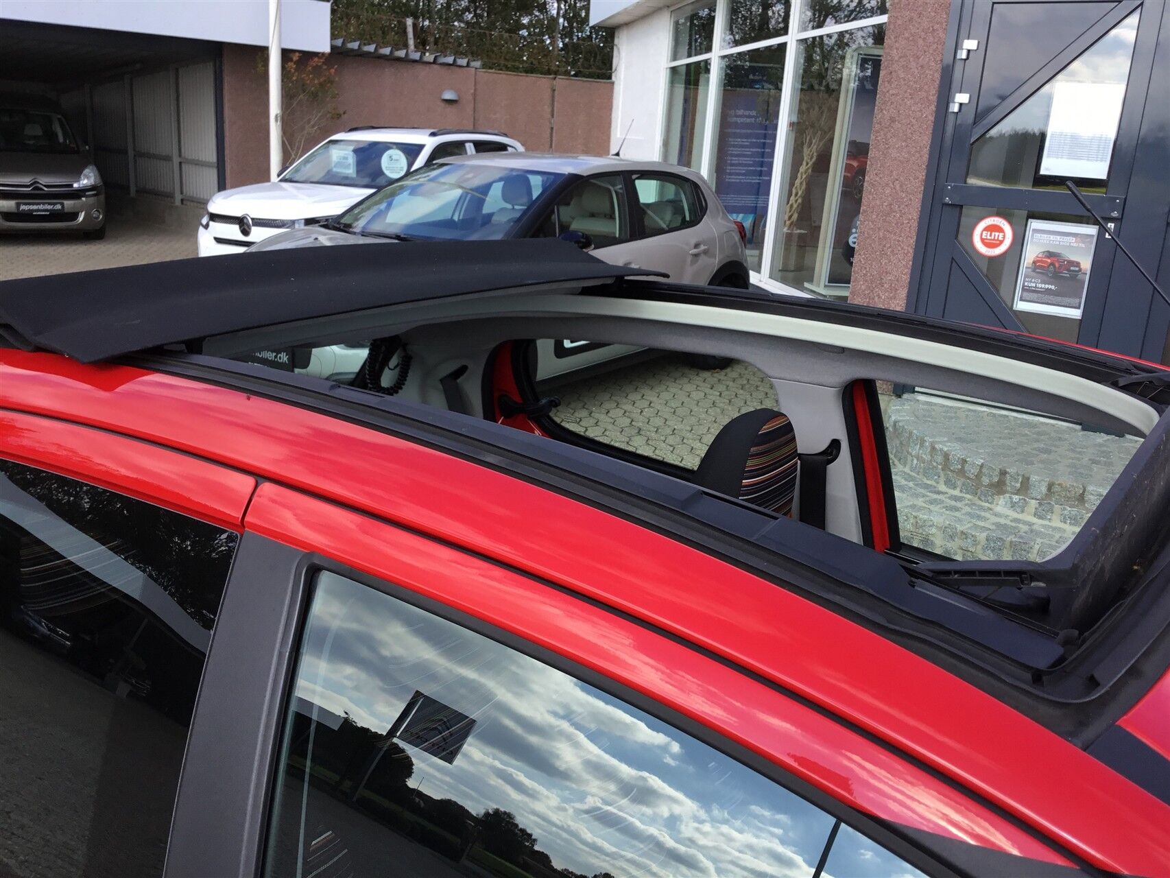 Billede af Citroën C1 1,0 VTi Feel Airscape start/stop 68HK 5d