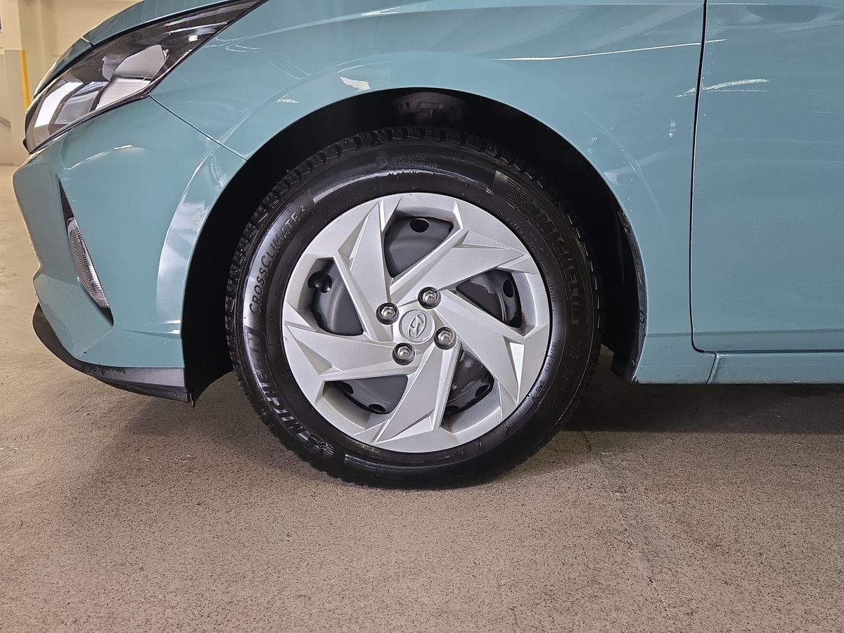 Billede af Hyundai i20 1,0 T-GDI Essential Komfort DCT 100HK 5d 7g Aut.