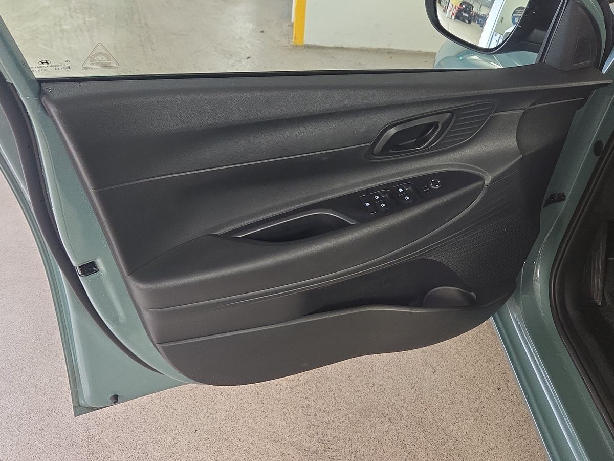 Billede af Hyundai i20 1,0 T-GDI Essential Komfort DCT 100HK 5d 7g Aut.