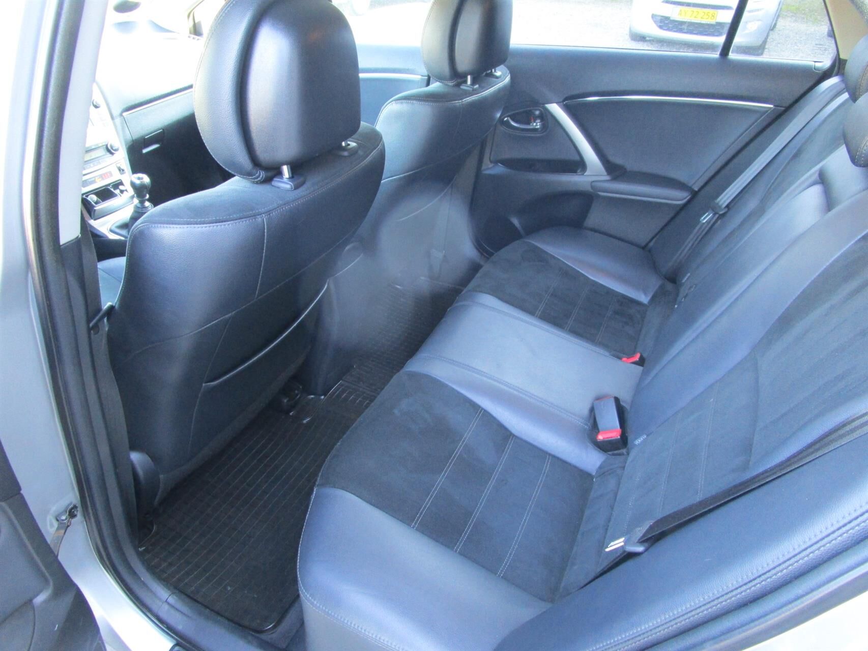 Billede af Toyota Avensis Touring Sports 1,8 VVT-I T2 Premium 147HK Stc 6g