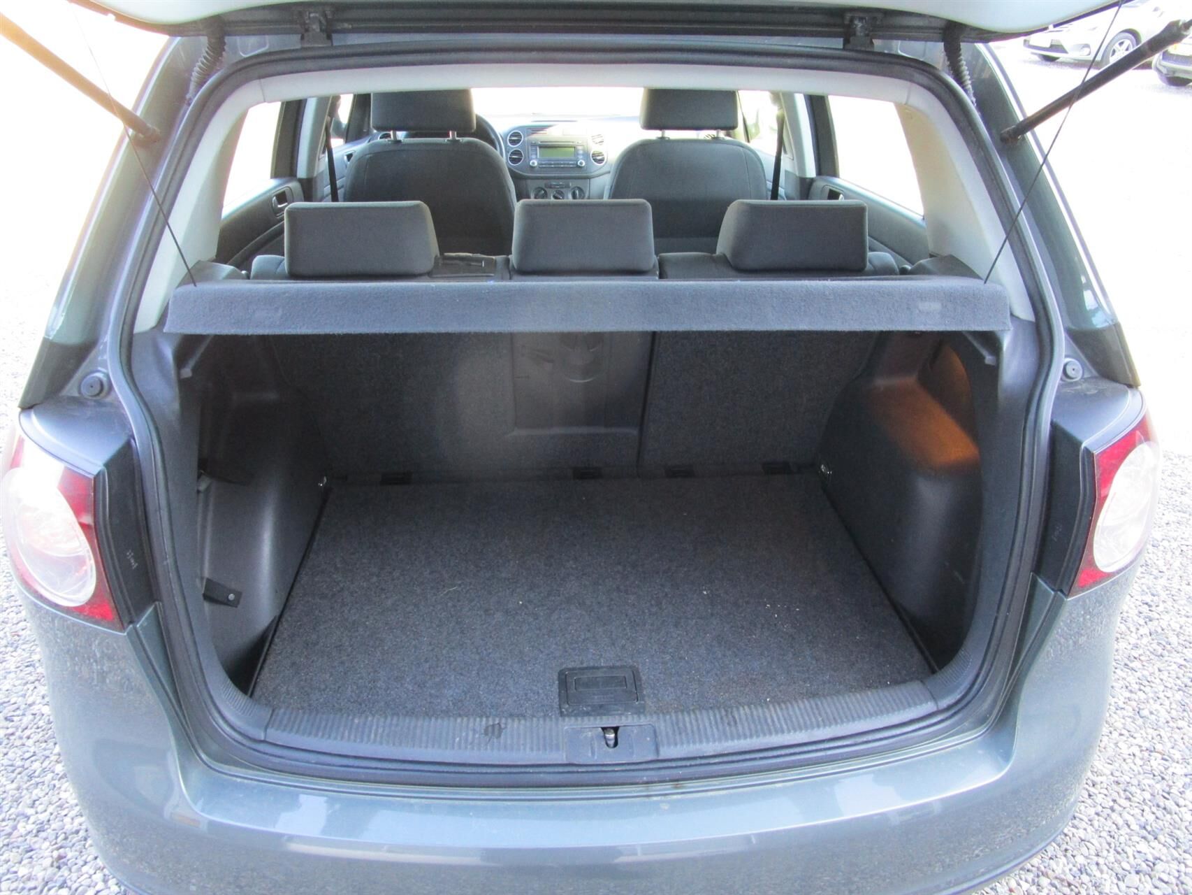 Billede af VW Golf Plus 1,6 16V FSI Trendline 115HK 6g