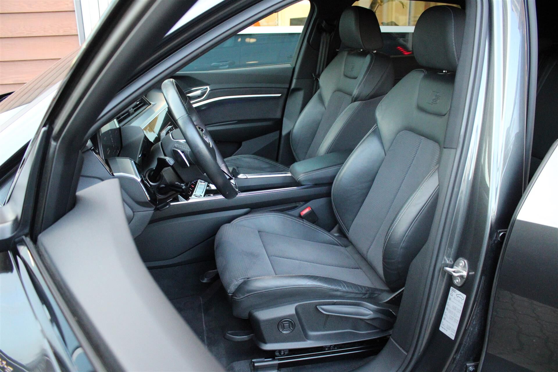 Billede af Audi E-tron 55 S Line Quattro 408HK 5d Aut.