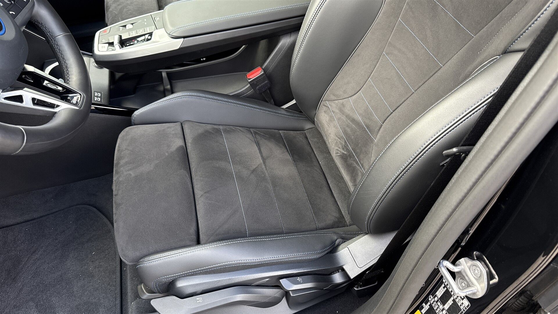 Billede af BMW iX1 eDrive20 M-Sport 204HK 5d Aut.