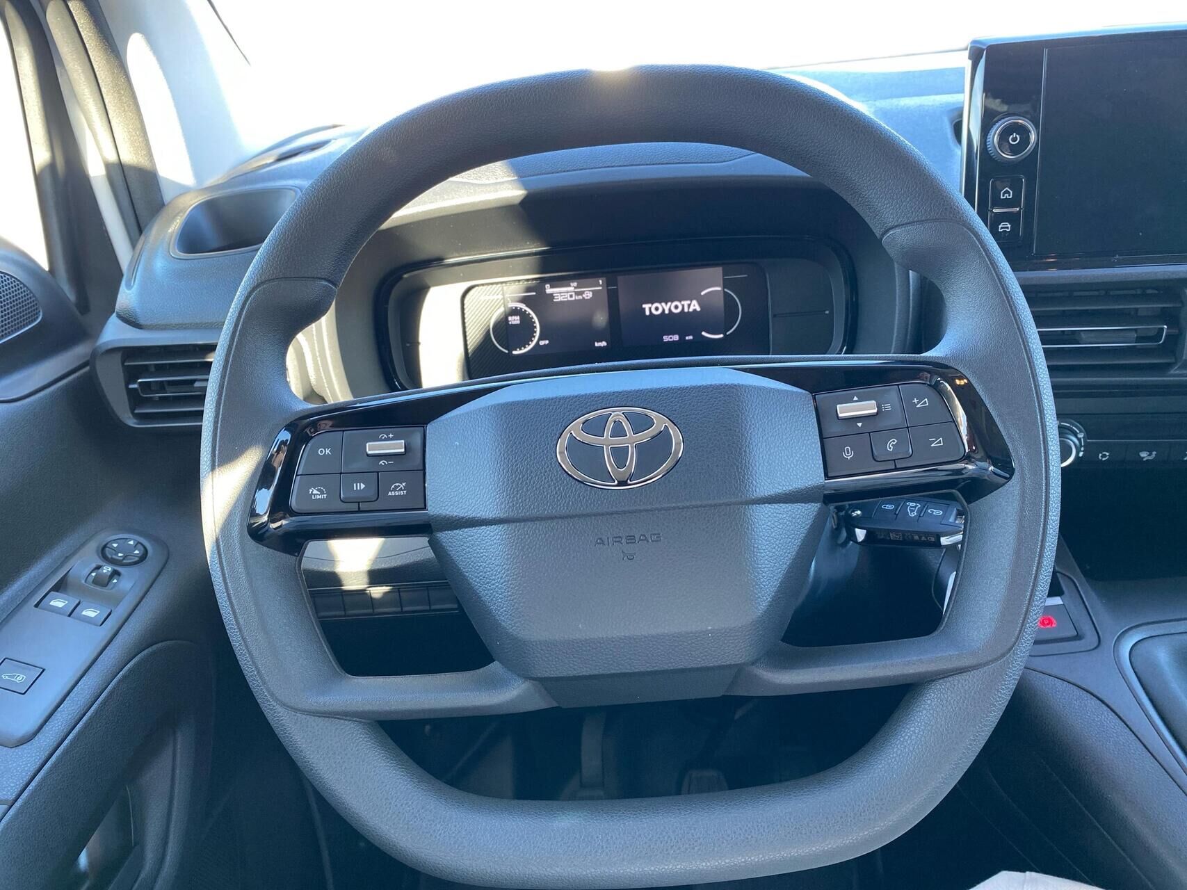 Billede af Toyota Proace City Medium 1,5 D Comfort Master 102HK Van