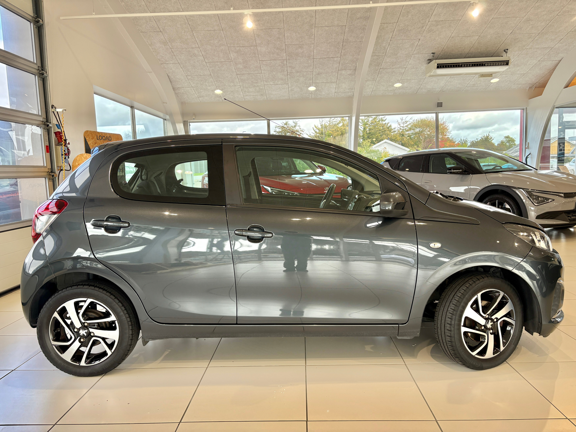 Billede af Peugeot 108 1,0 e-Vti Allure+ 72HK 5d