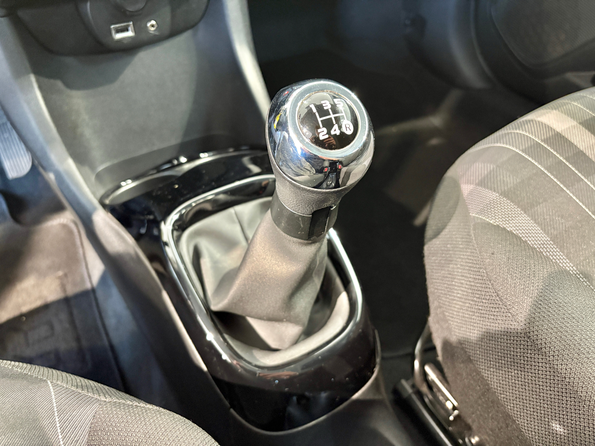 Billede af Peugeot 108 1,0 e-Vti Allure+ 72HK 5d