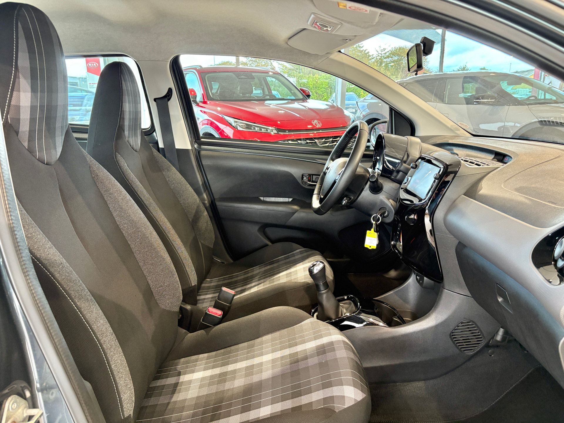 Billede af Peugeot 108 1,0 e-Vti Allure+ 72HK 5d