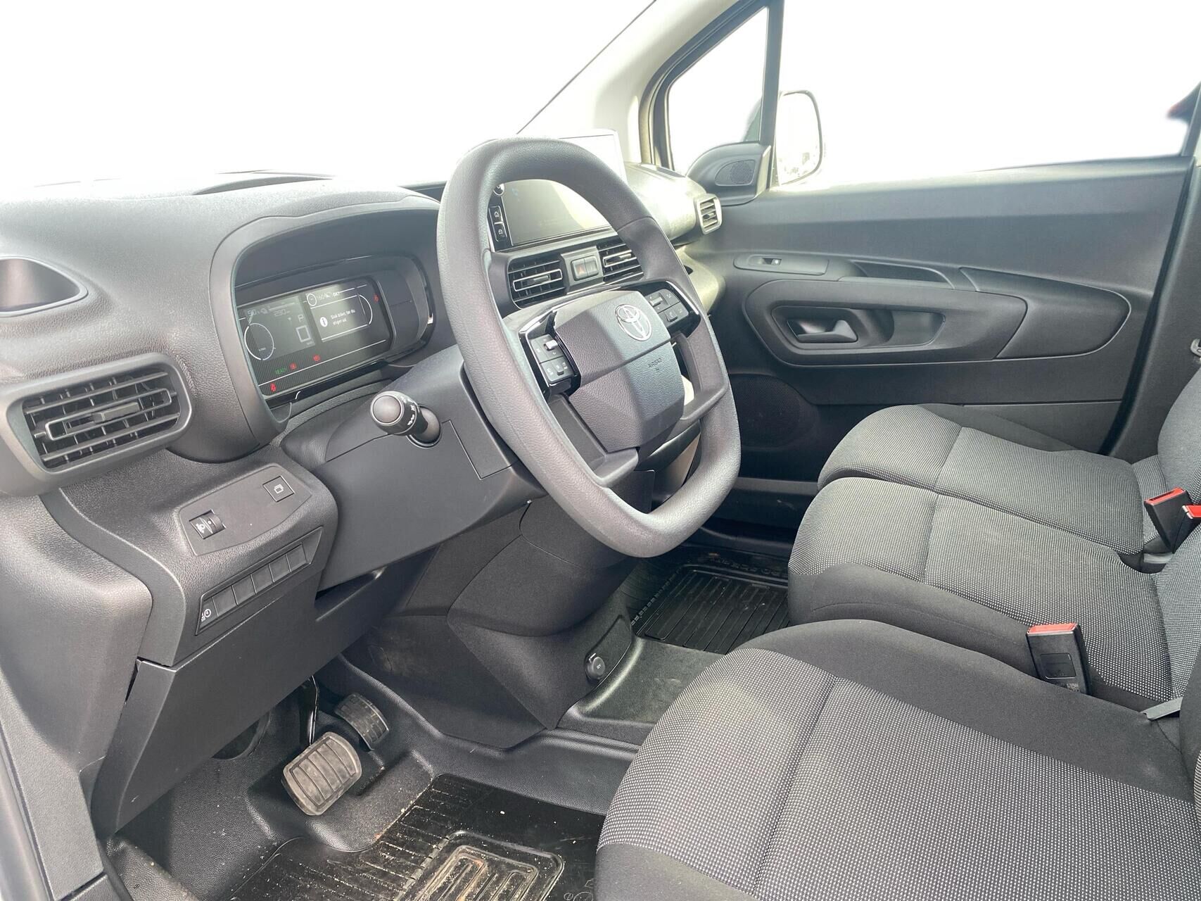 Billede af Toyota Proace City Electric Medium EL Comfort Master 1 Skydedør 136HK Van Aut.