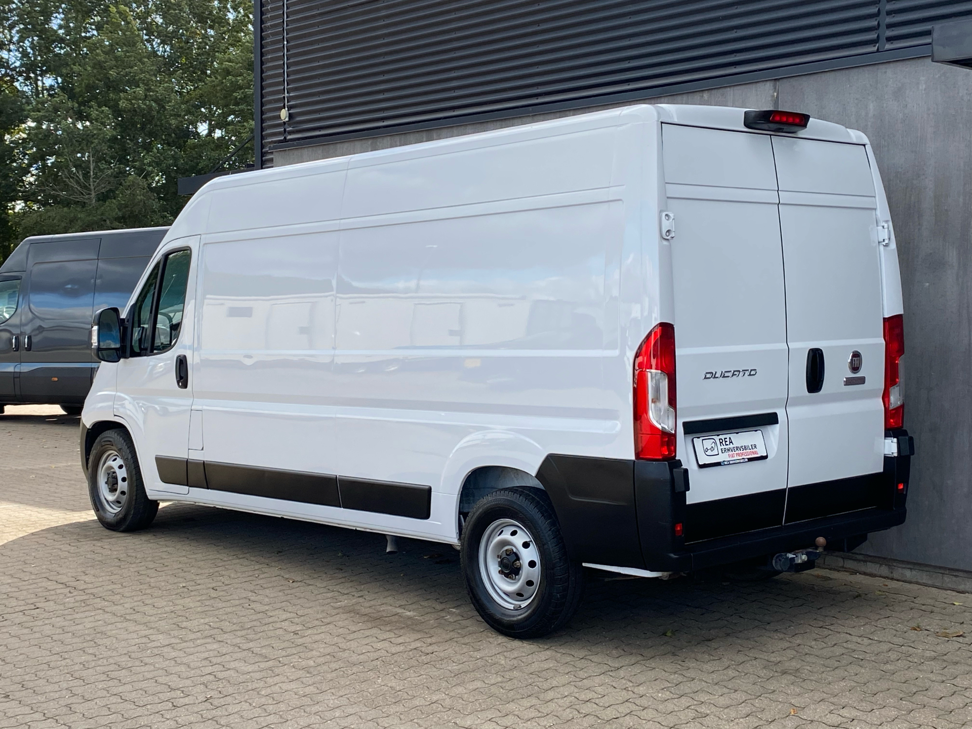Billede af Fiat Ducato 35 L3H2 2,2 MJT Professional Plus 140HK Van 9g Aut.