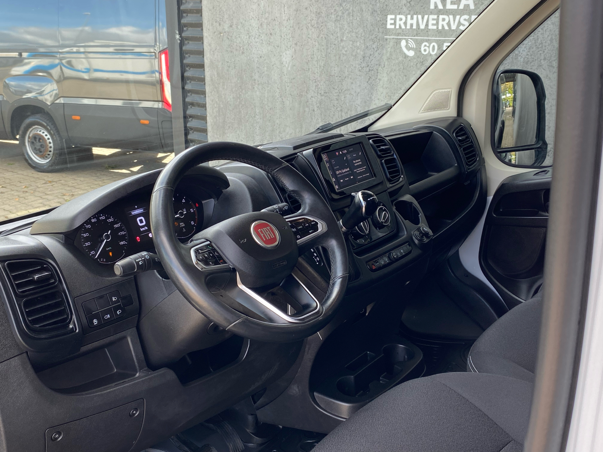 Billede af Fiat Ducato 35 L3H2 2,2 MJT Professional Plus 140HK Van 9g Aut.