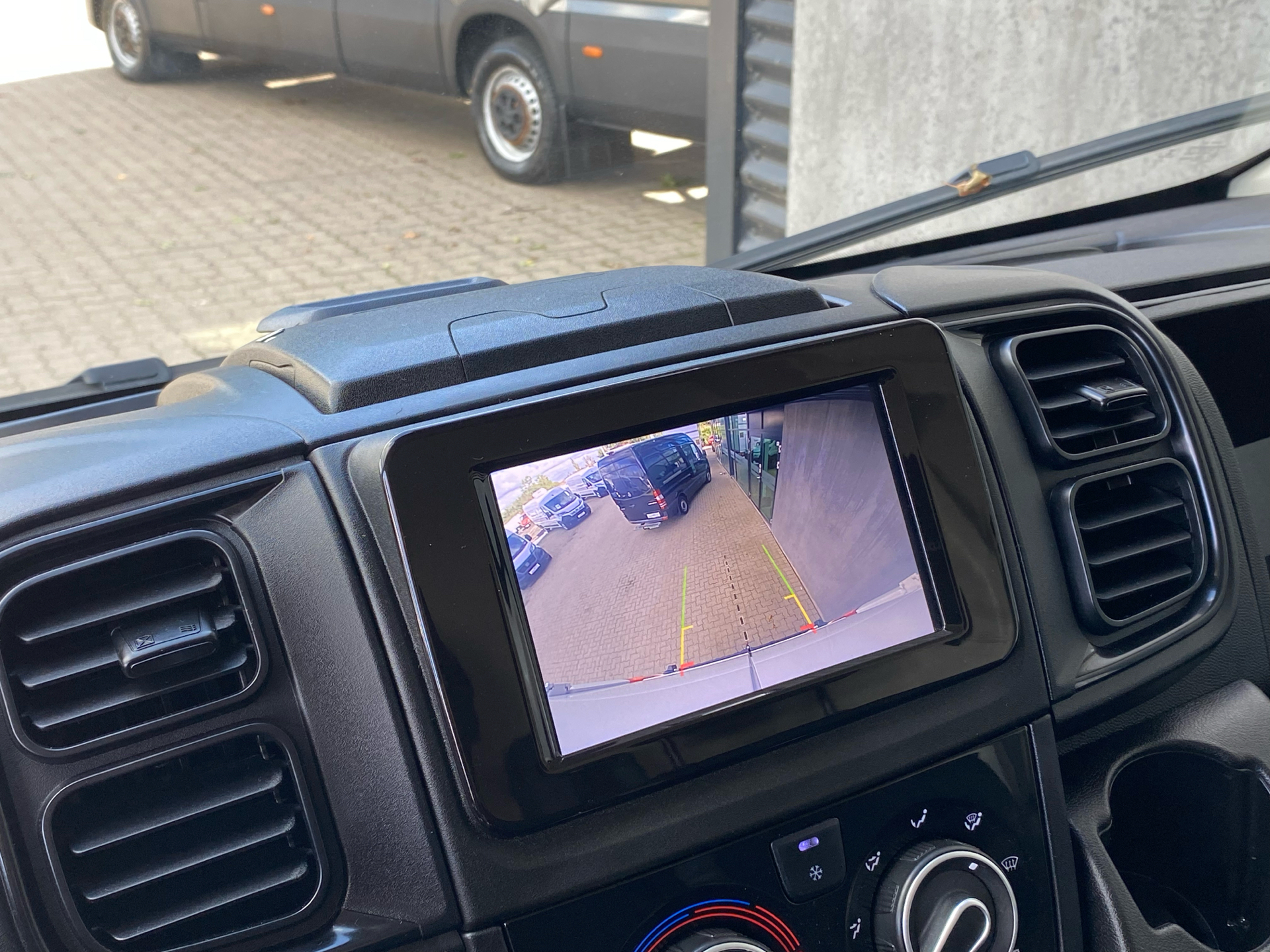 Billede af Fiat Ducato 35 L3H2 2,2 MJT Professional Plus 140HK Van 9g Aut.