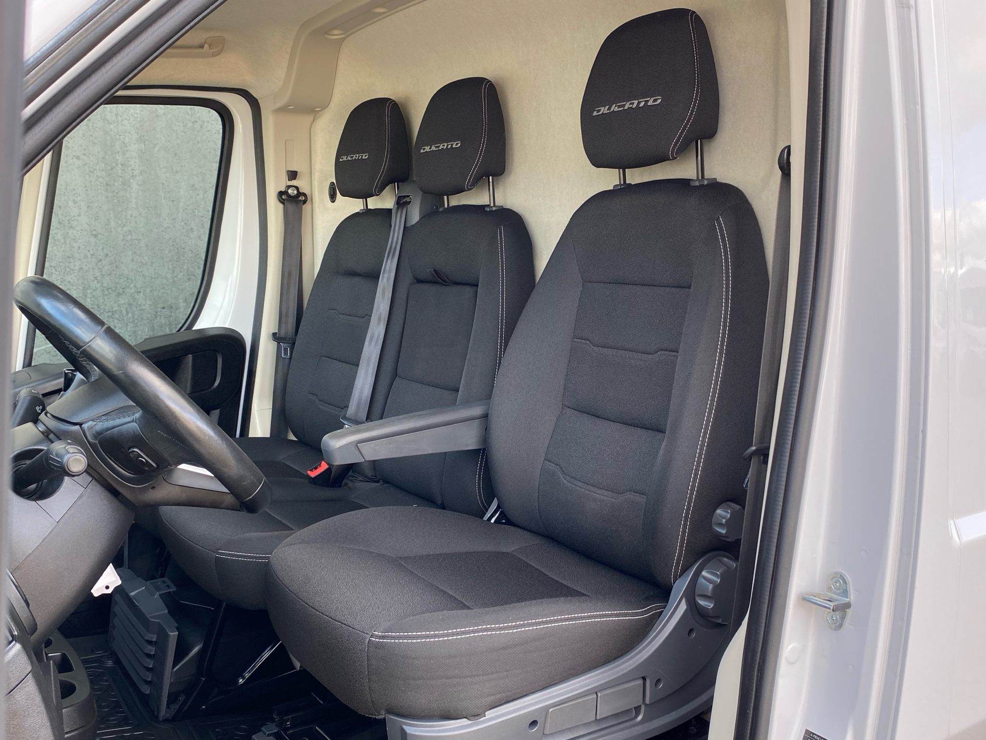 Billede af Fiat Ducato 35 L3H2 2,2 MJT Professional Plus 140HK Van 9g Aut.