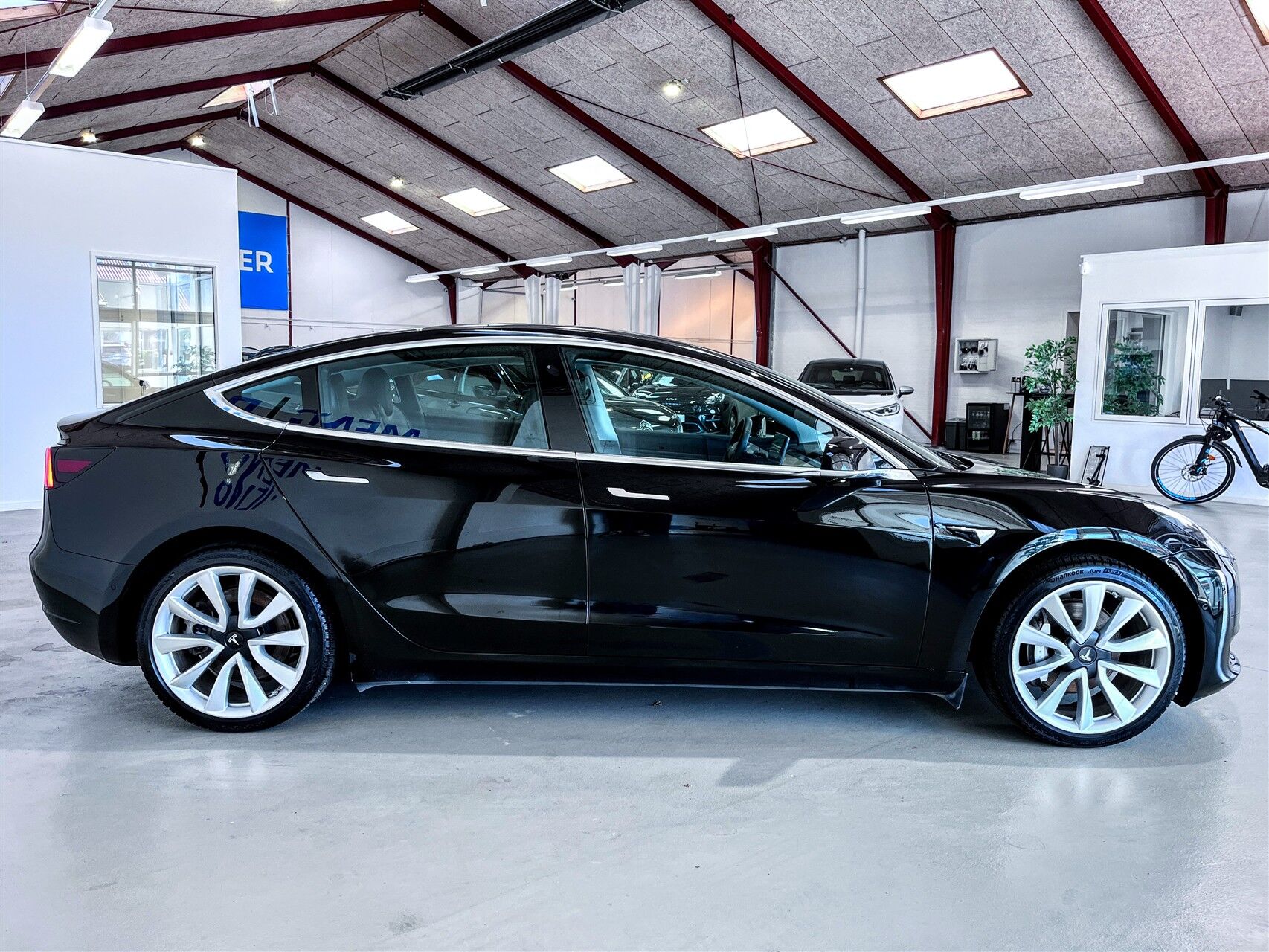 Billede af Tesla Model 3 EL Standard Range Plus 325HK Aut.