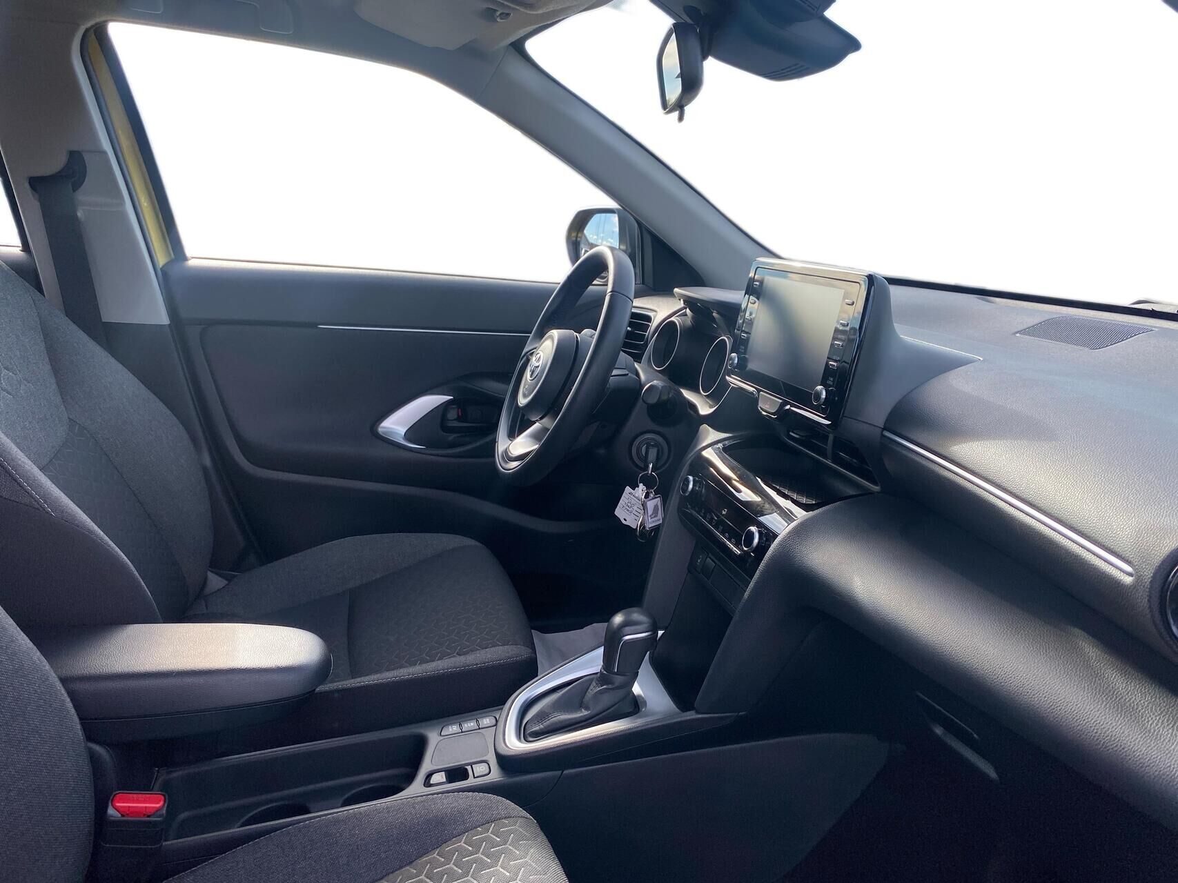 Billede af Toyota Yaris Cross 1,5 Hybrid Essential Comfort 116HK 5d Trinl. Gear