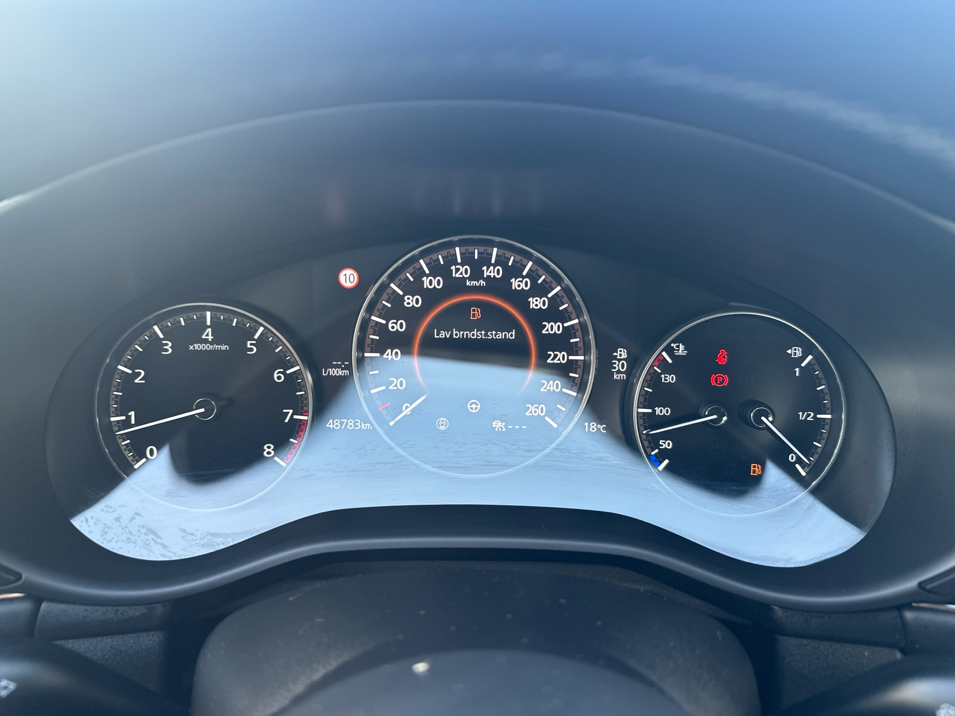 Billede af Mazda 3 2,0 Skyactiv-G  Mild hybrid Cosmo 122HK 6g