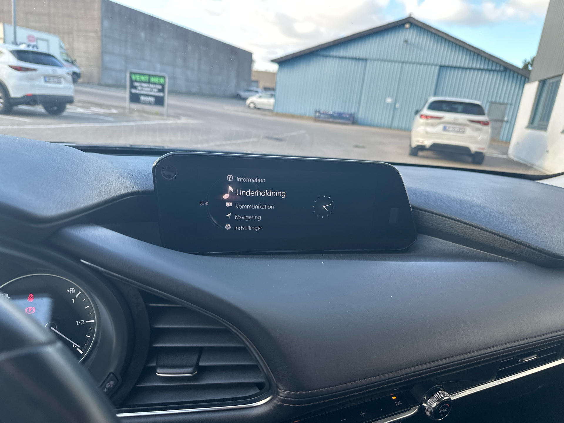 Billede af Mazda 3 2,0 Skyactiv-G  Mild hybrid Cosmo 122HK 6g