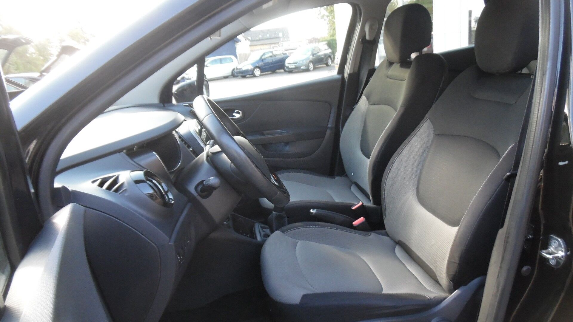 Billede af Renault Captur 0,9 TCE Expression Energy 90HK 5d