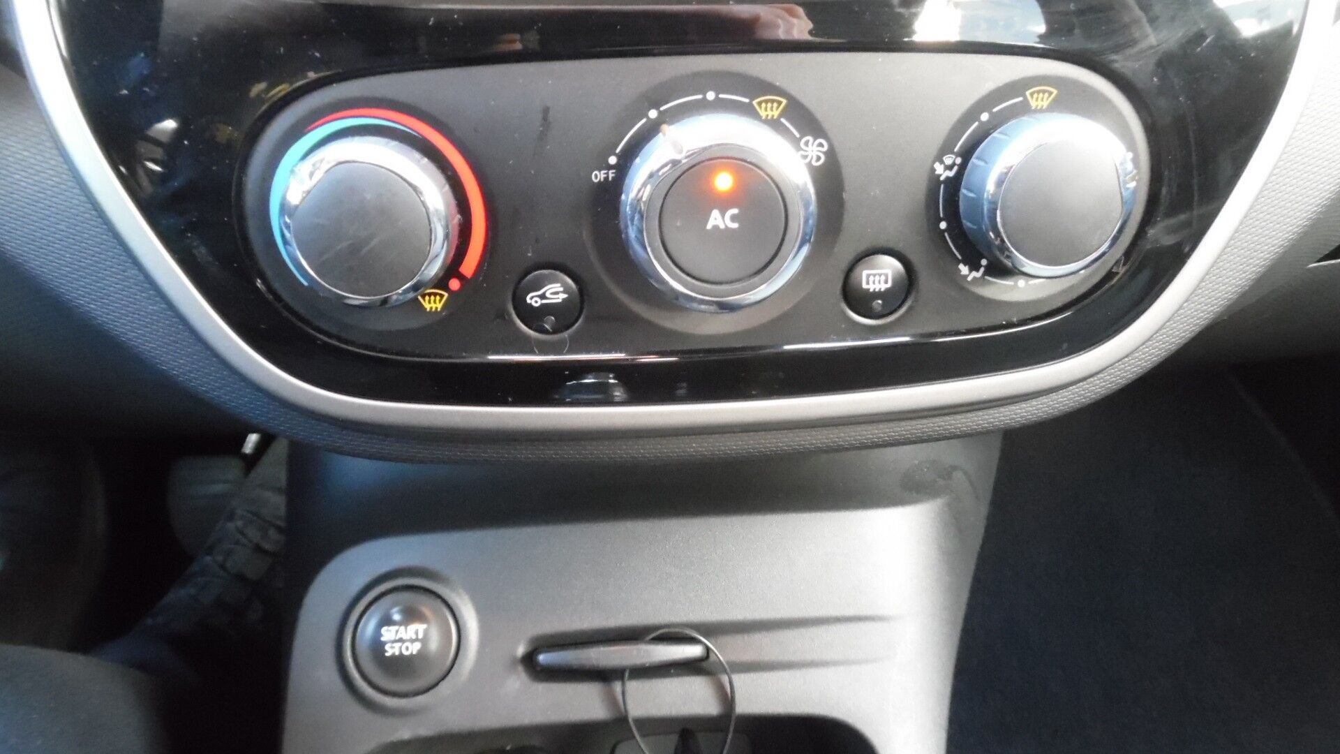Billede af Renault Captur 0,9 TCE Expression Energy 90HK 5d