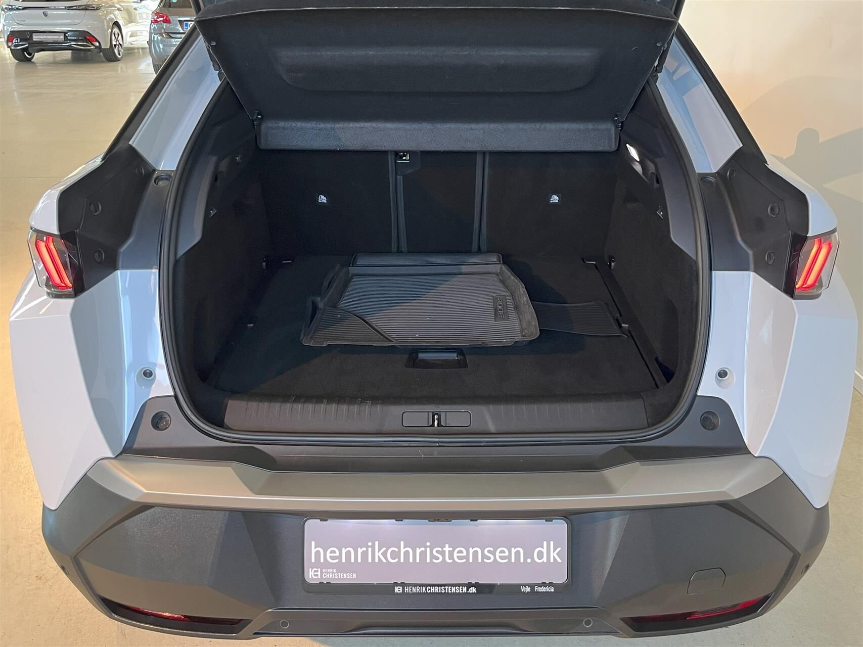 Billede af Peugeot e-3008 EL Allure 210HK 5d Aut.