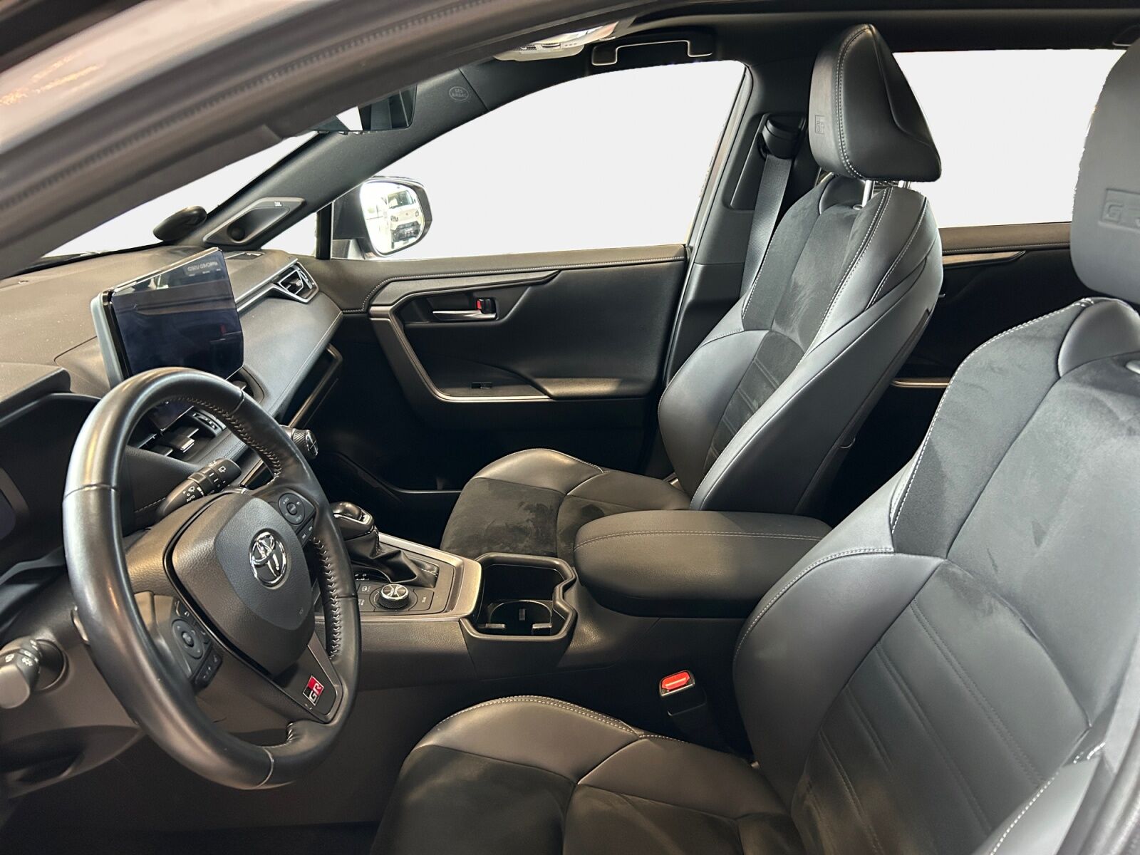 Billede af Toyota RAV4 Plug-in 2,5 Plugin-hybrid GR Sport AWD 306HK 5d 6g Aut.