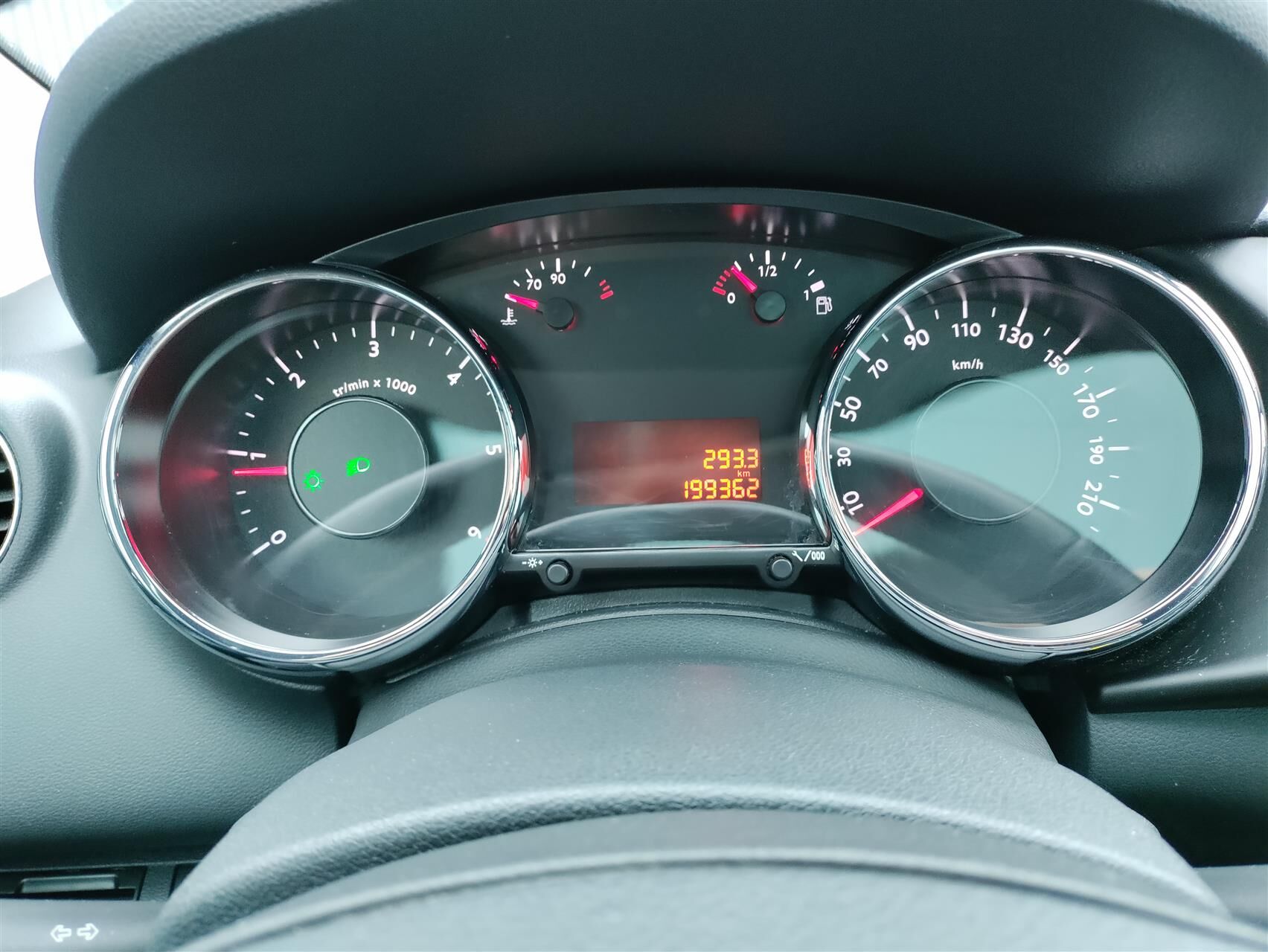 Billede af Peugeot 3008 1,6 HDI FAP Premium 110HK 6g