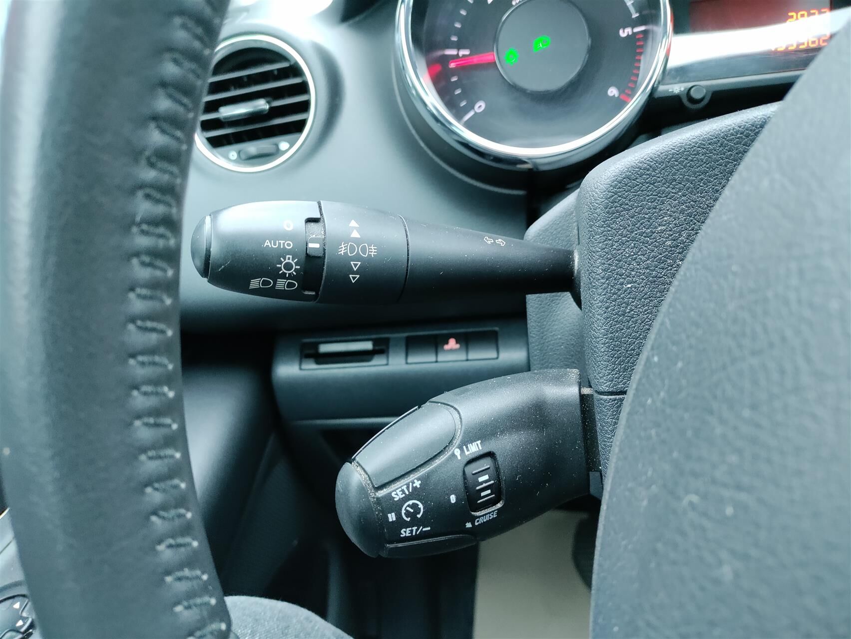 Billede af Peugeot 3008 1,6 HDI FAP Premium 110HK 6g