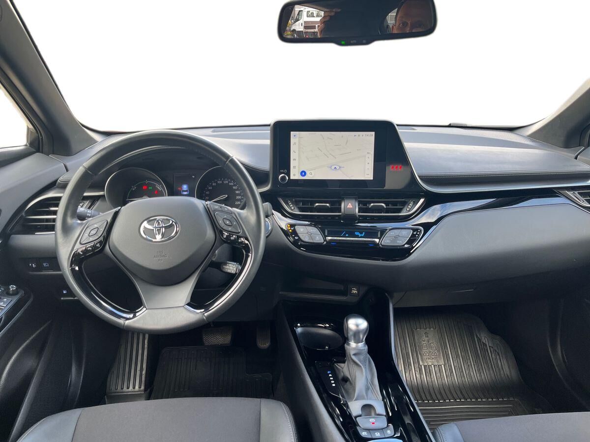 Billede af Toyota C-HR 1,8 Hybrid C-LUB Smart Multidrive S 122HK 5d Aut.