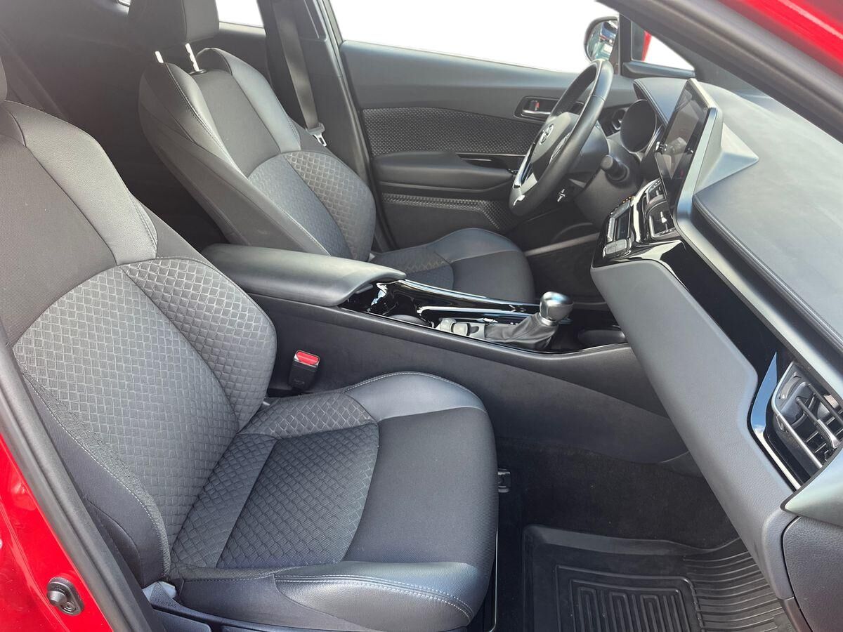 Billede af Toyota C-HR 1,8 Hybrid C-LUB Smart Multidrive S 122HK 5d Aut.