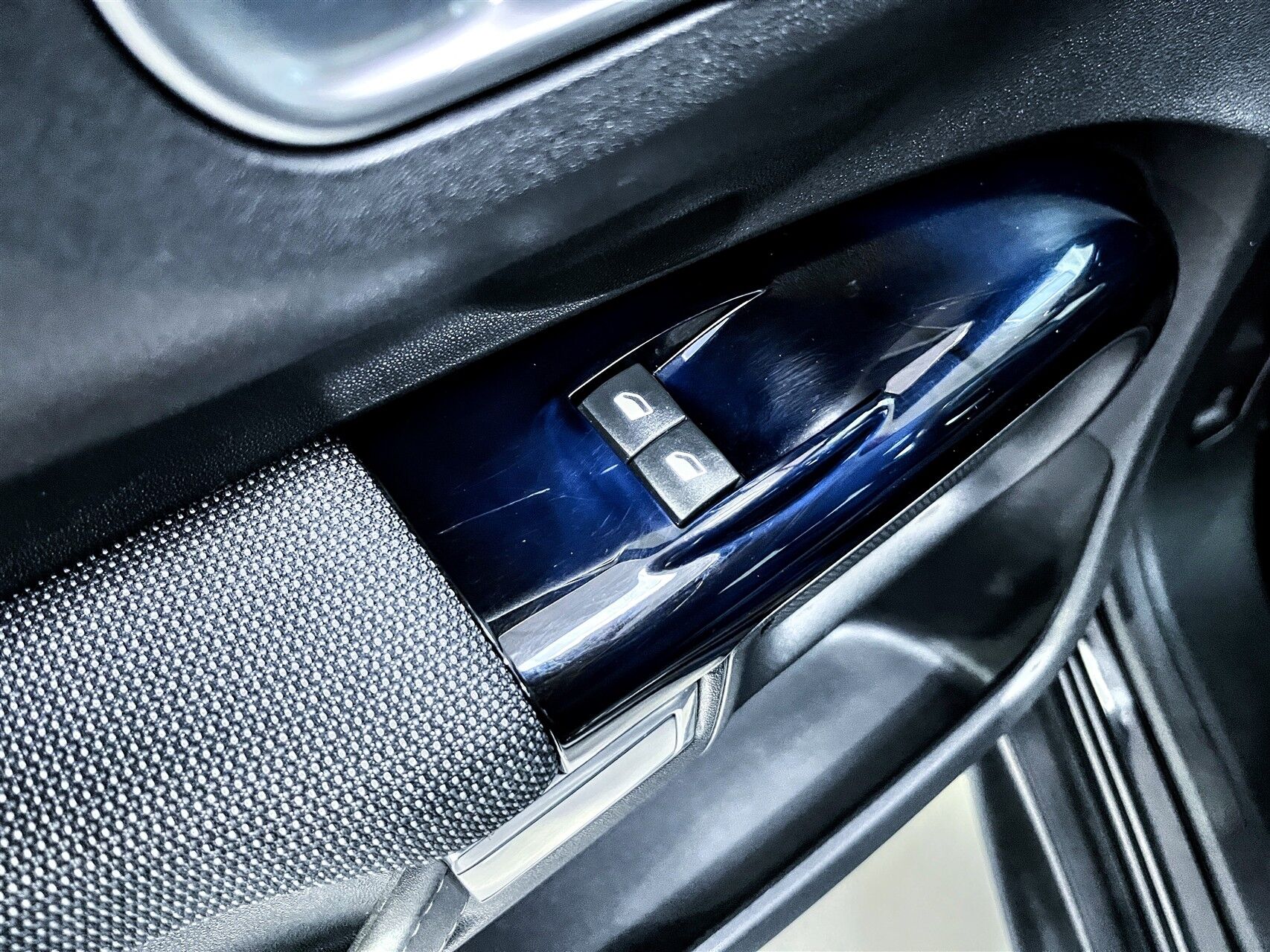 Billede af Citroën C4 Cactus 1,6 e-HDi Shine ETG6 92HK 5d 6g Aut.