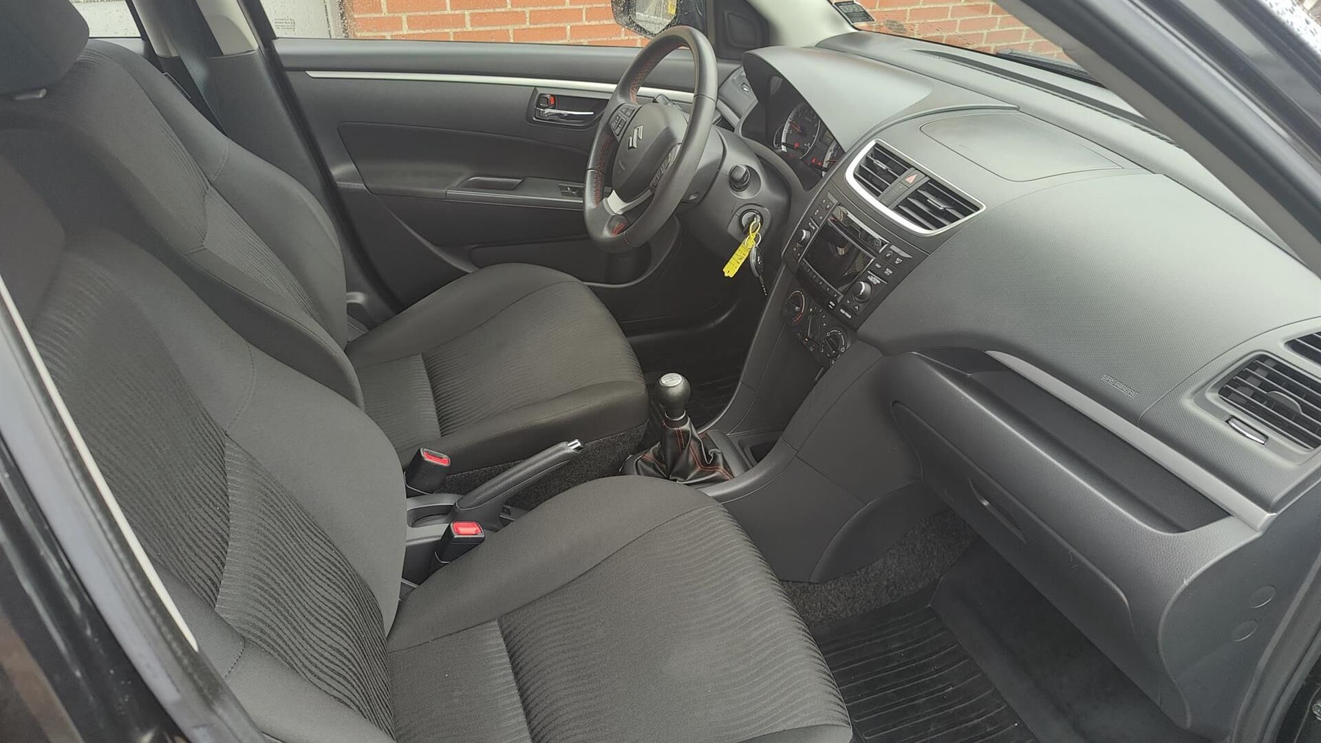 Billede af Suzuki Swift 1,2 16V Cruise 94HK 5d