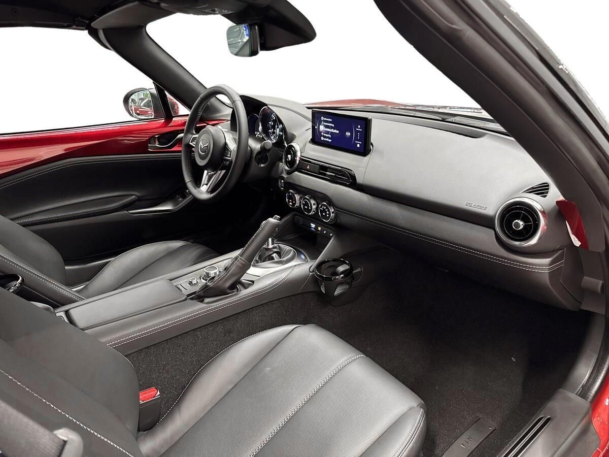 Billede af Mazda MX-5 1,5 Skyactiv-G Exclusive-Line 132HK Cabr. 6g