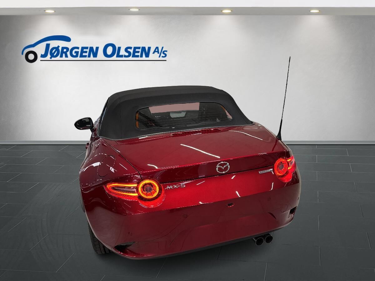 Billede af Mazda MX-5 1,5 Skyactiv-G Exclusive-Line 132HK Cabr. 6g