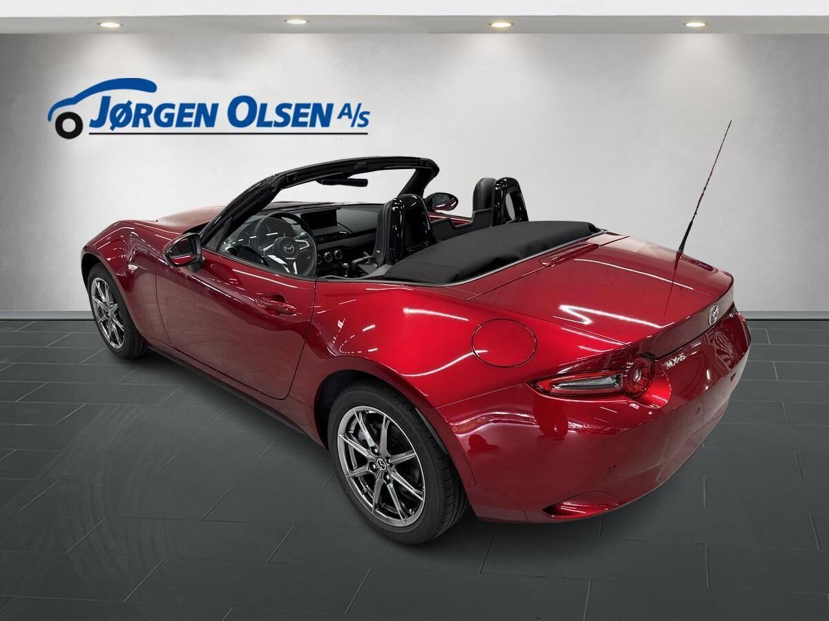 Billede af Mazda MX-5 1,5 Skyactiv-G Exclusive-Line 132HK Cabr. 6g