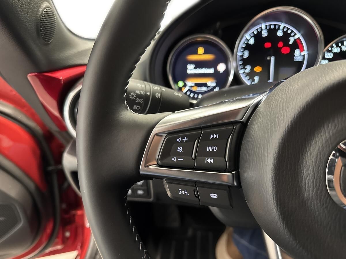 Billede af Mazda MX-5 1,5 Skyactiv-G Exclusive-Line 132HK Cabr. 6g
