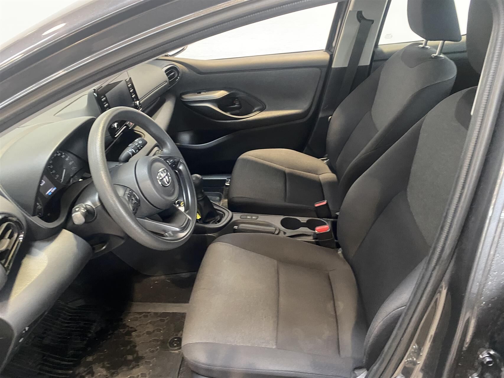Billede af Toyota Yaris 1,0 VVT-I Essential Connectivity 72HK 5d