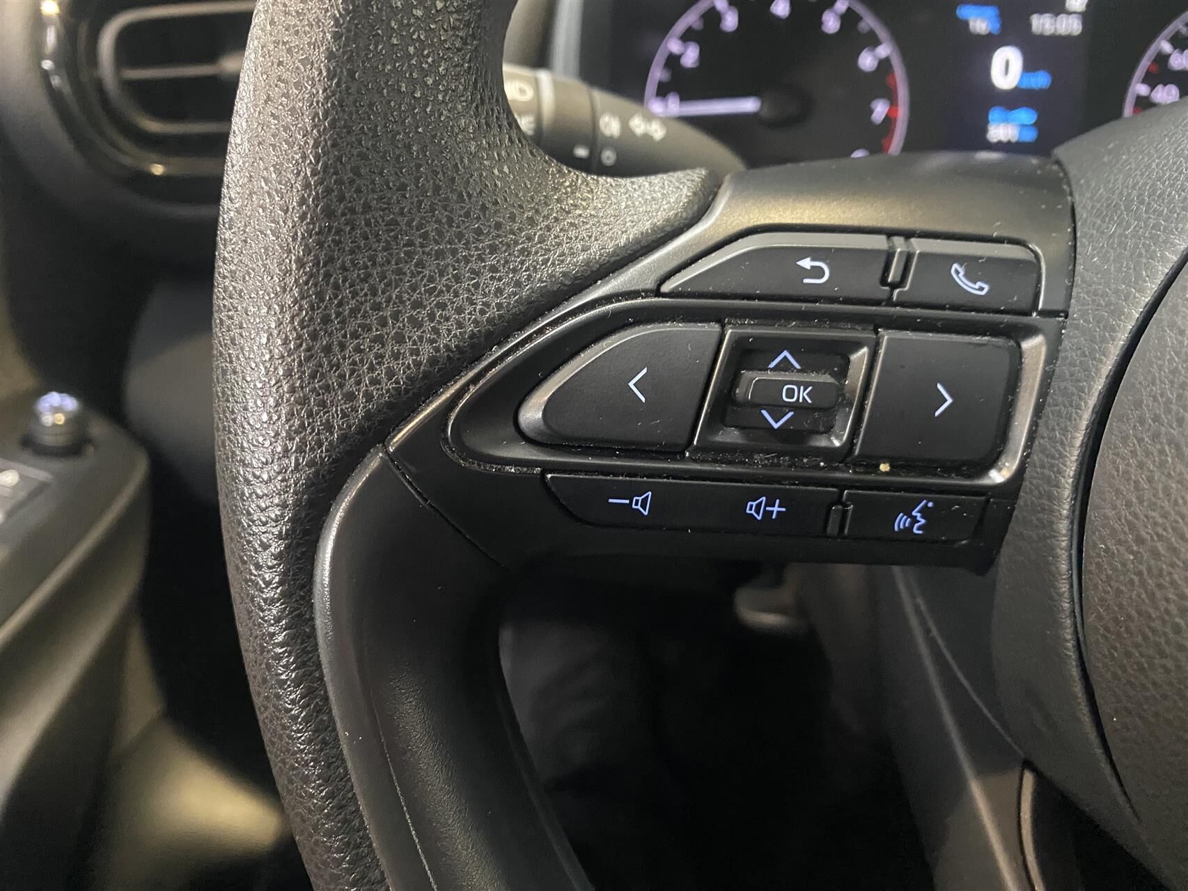 Billede af Toyota Yaris 1,0 VVT-I Essential Connectivity 72HK 5d