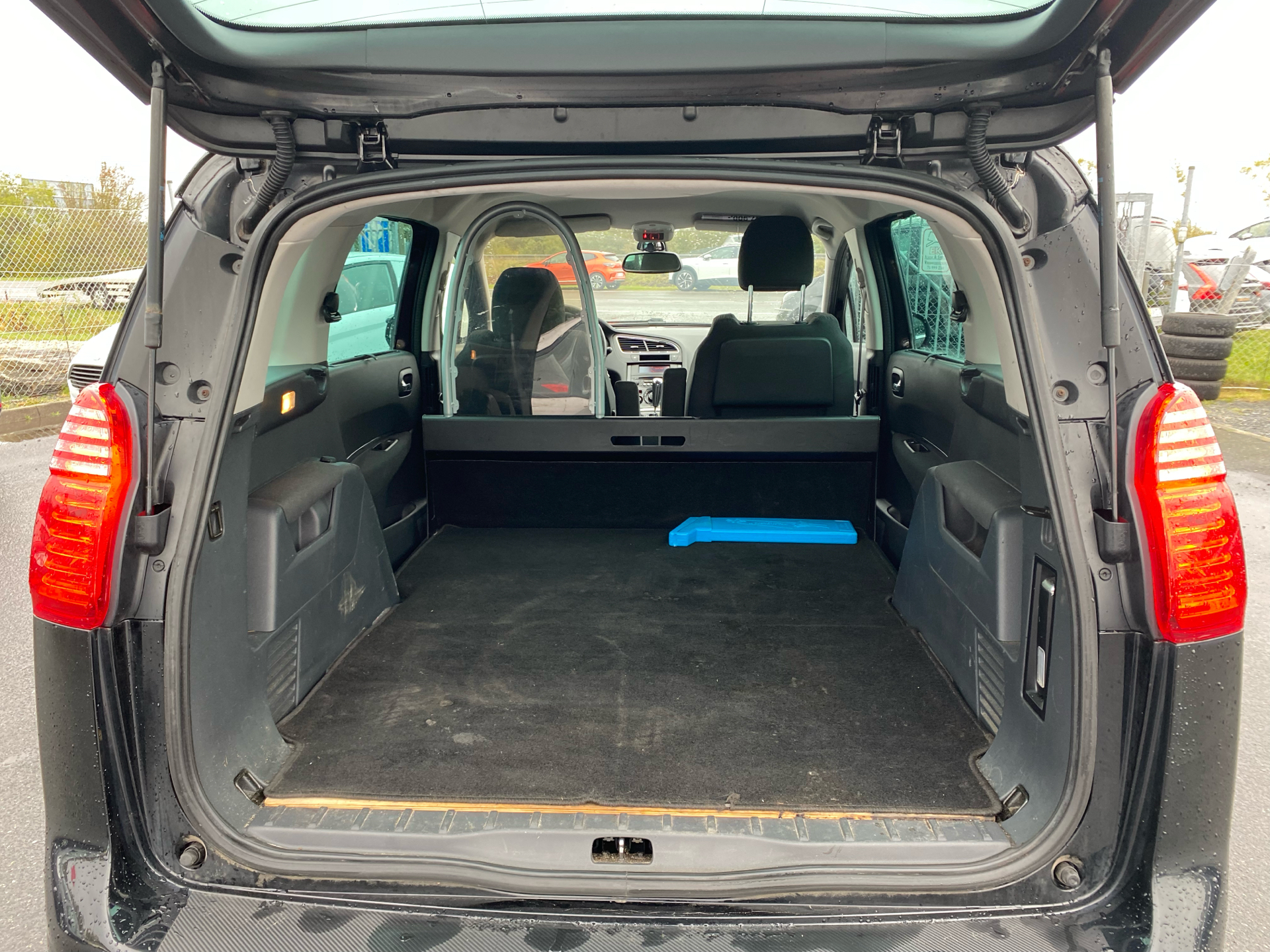 Billede af Peugeot 5008 1,6 e-HDi Style ESG 114HK Van 6g Aut.