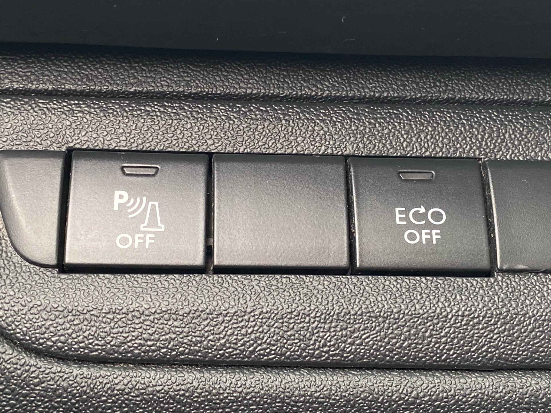 Billede af Peugeot 2008 1,6 BlueHDi Selection Sky 100HK 5d